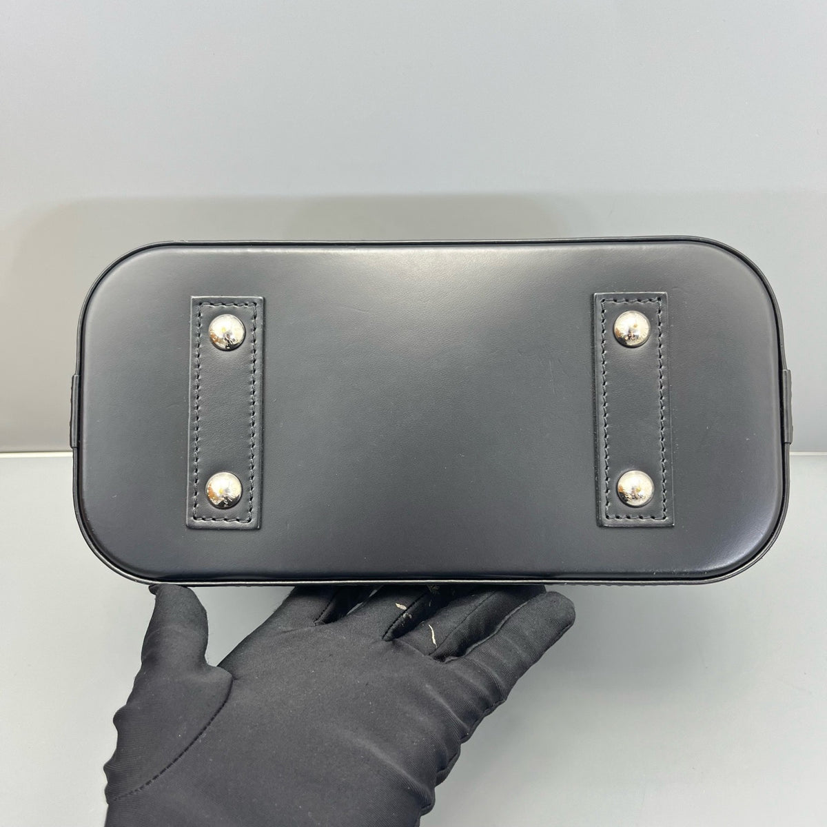 Louis Vuitton - Alma BB - Leather - Black - (mini)