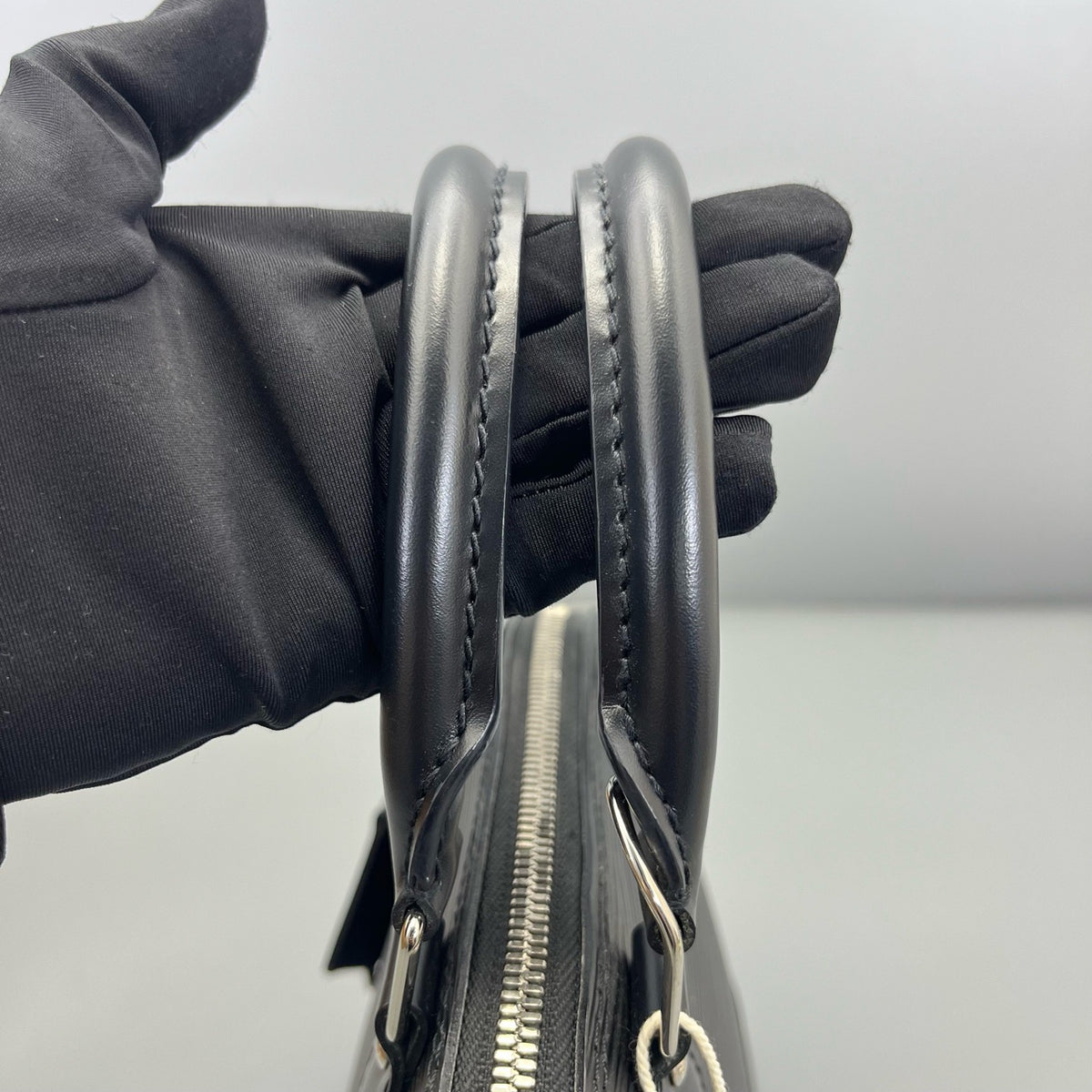 Louis Vuitton - Alma BB - Leather - Black - (mini)