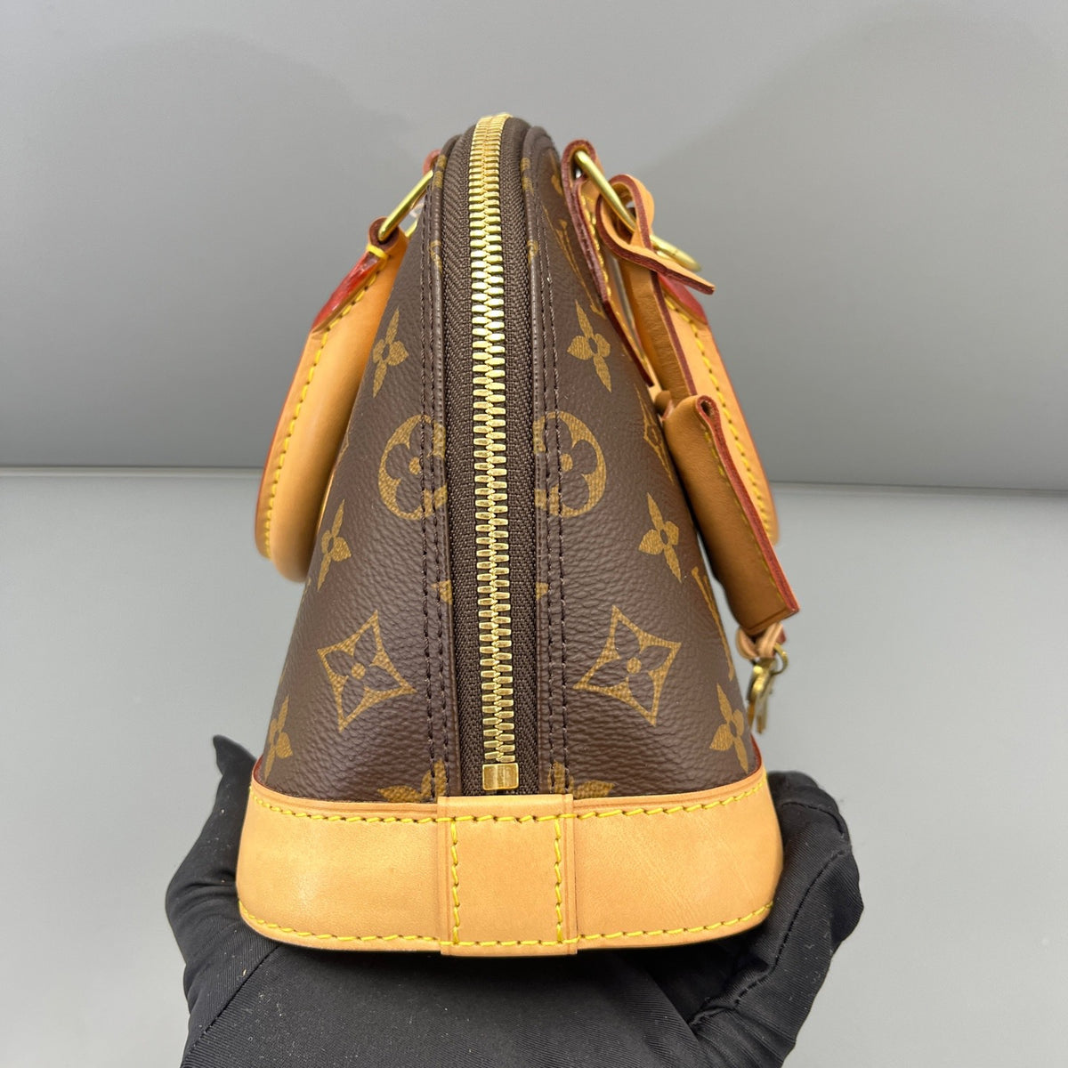 Louis Vuitton - Alma BB - Leather - Brown - (mini)