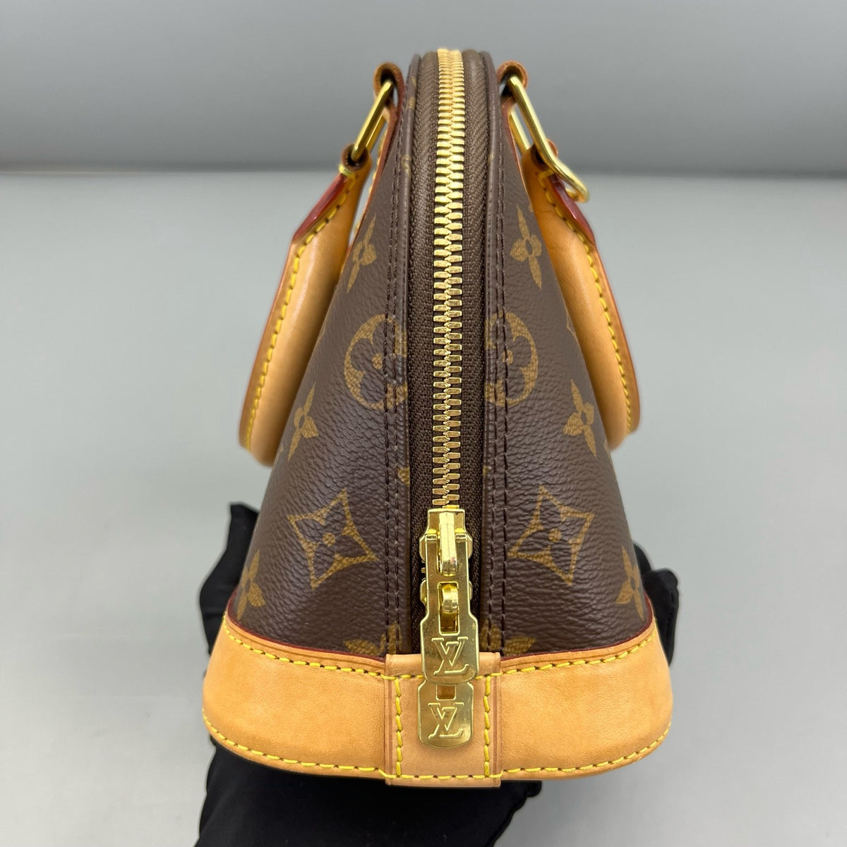 Louis Vuitton - Alma BB - Leather - Brown - (mini)