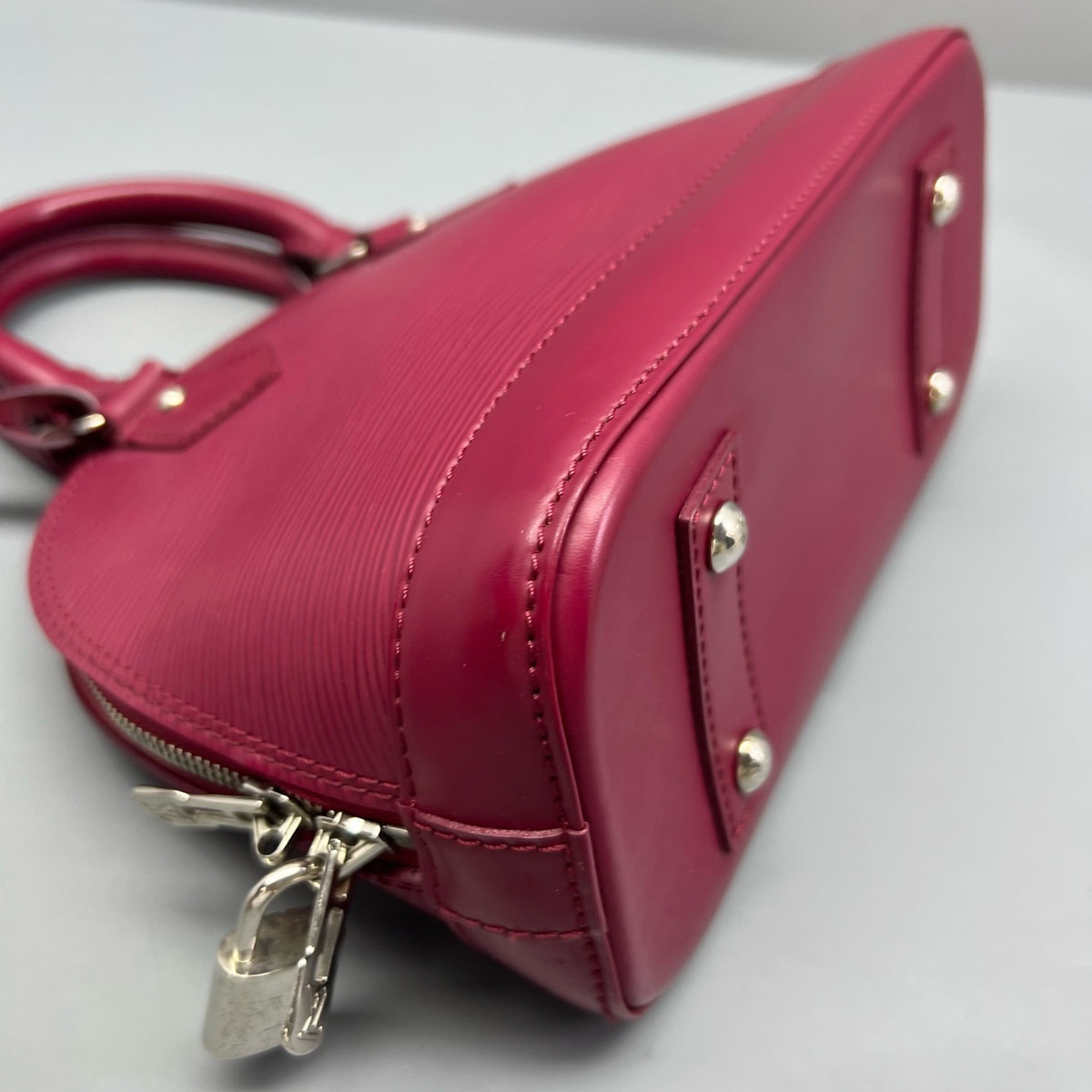 Louis Vuitton - Alma BB - Leather - Burgundy - (small)