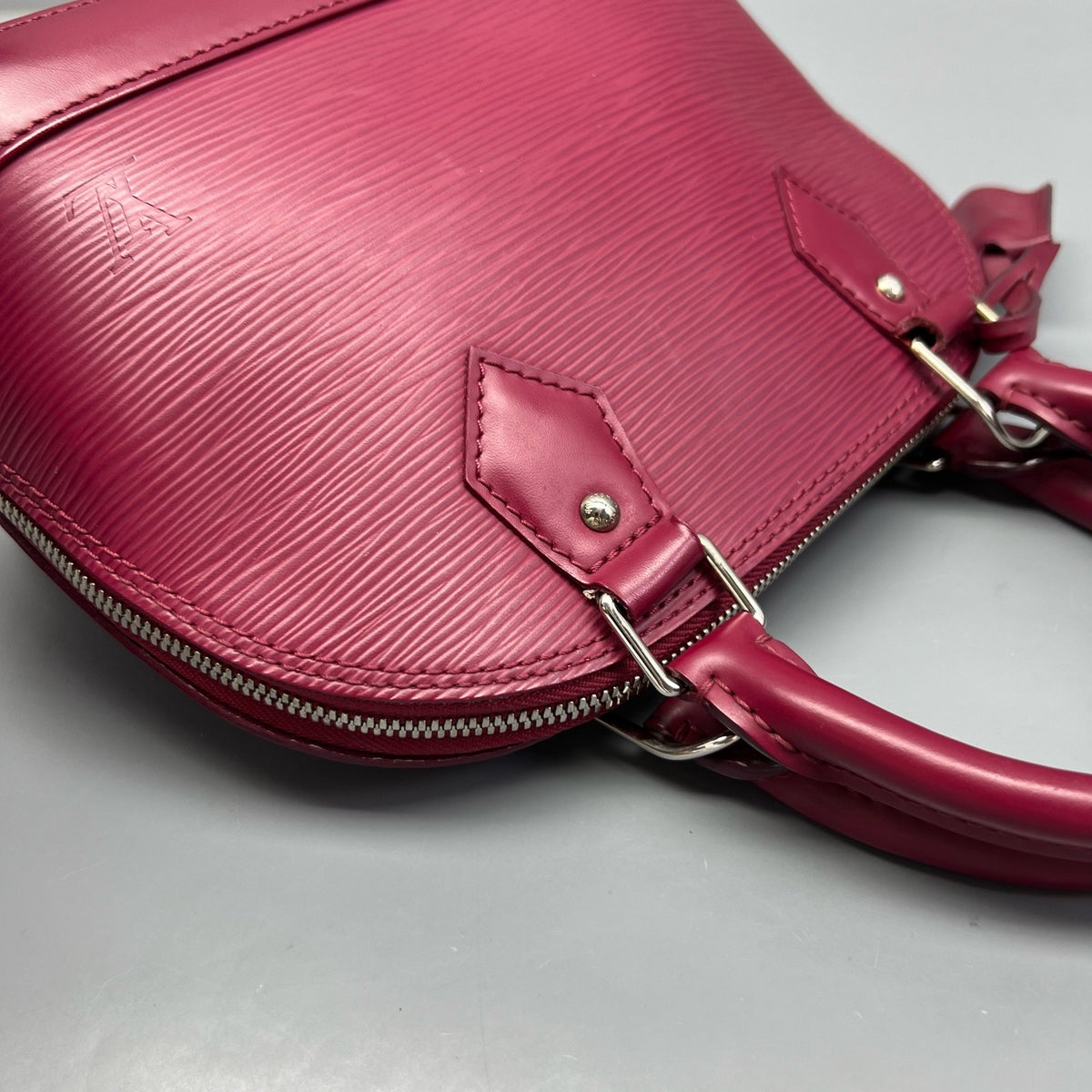 Louis Vuitton - Alma BB - Leather - Burgundy - (small)