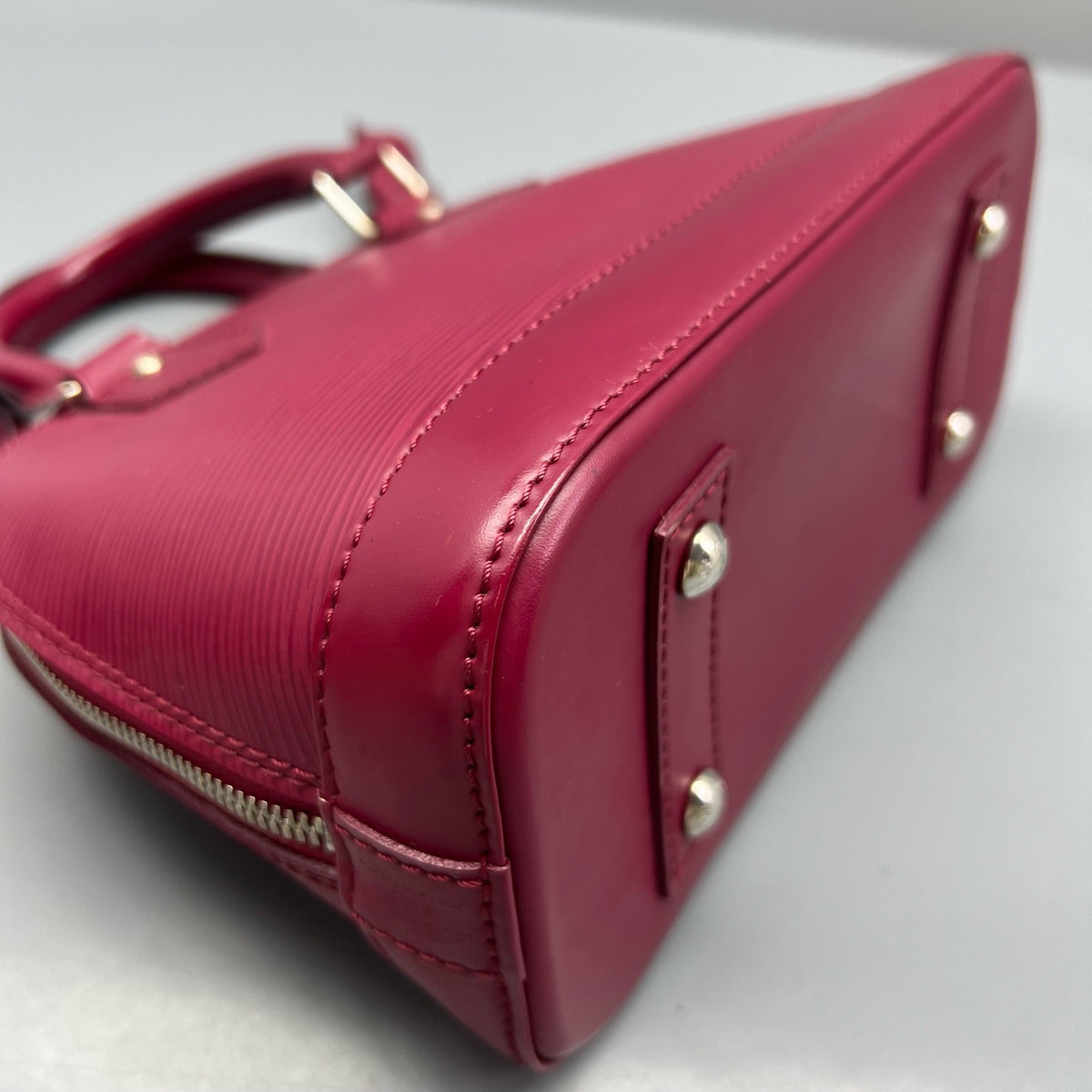 Louis Vuitton - Alma BB - Leather - Burgundy - (small)