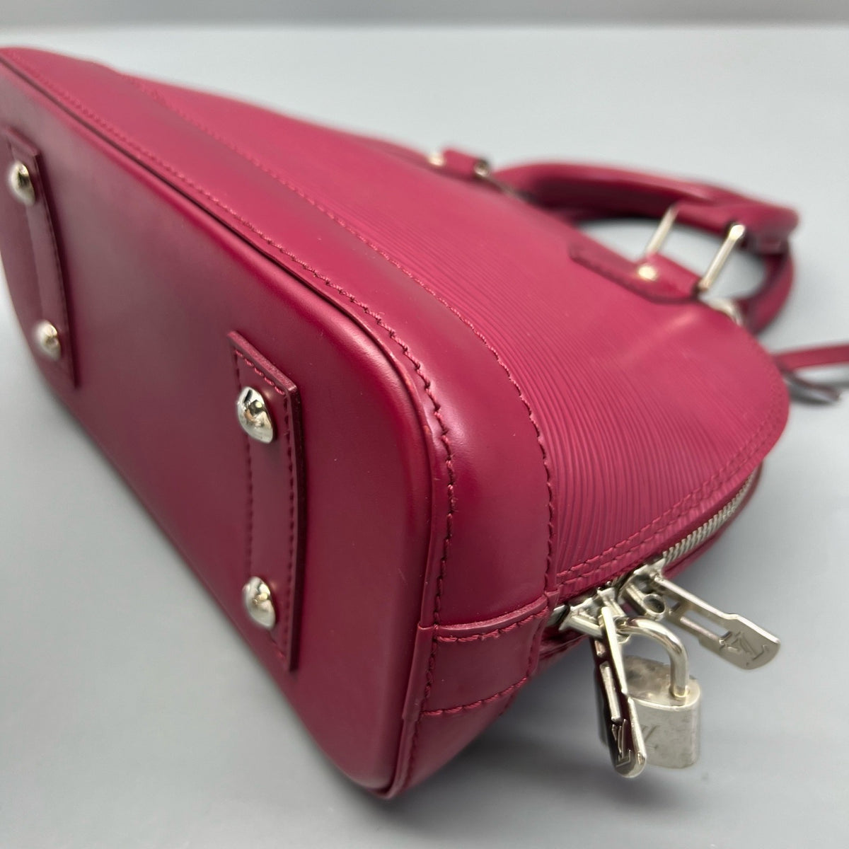 Louis Vuitton - Alma BB - Leather - Burgundy - (small)