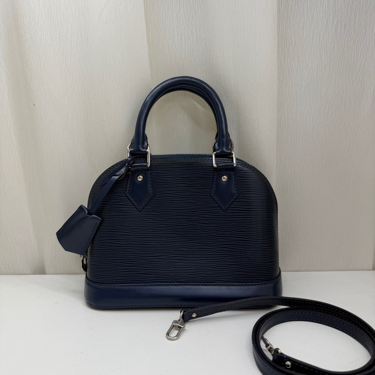 Louis Vuitton - Alma BB - Leather - Navy - (mini)