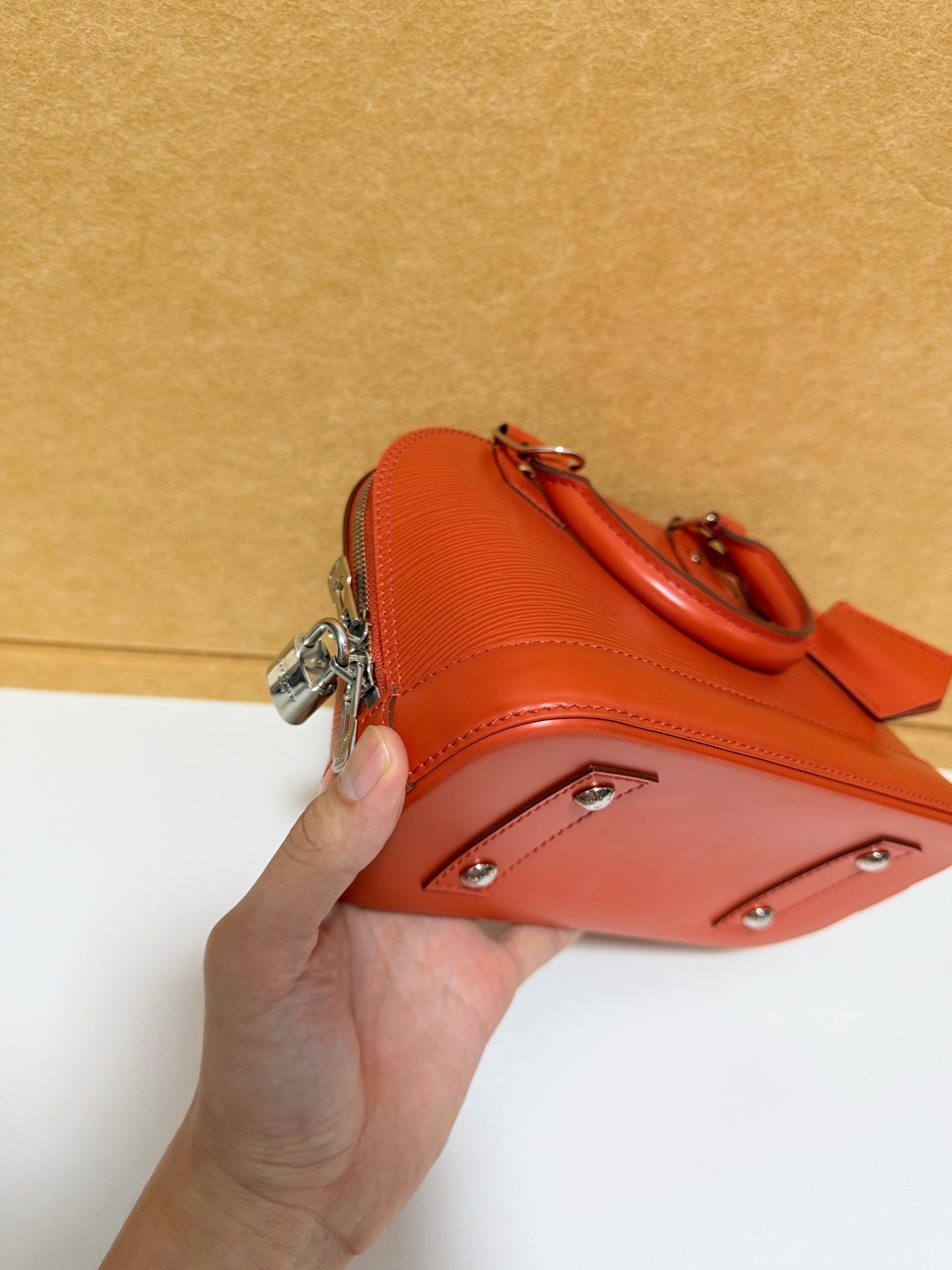Louis Vuitton - Alma BB - Leather - Orange - (mini)