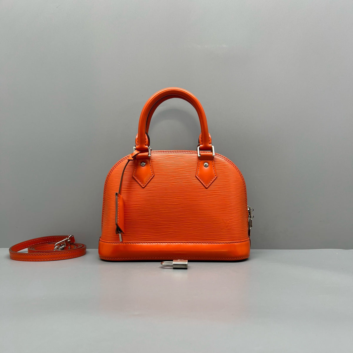 Louis Vuitton - Alma BB - Leather - Orange - (small)