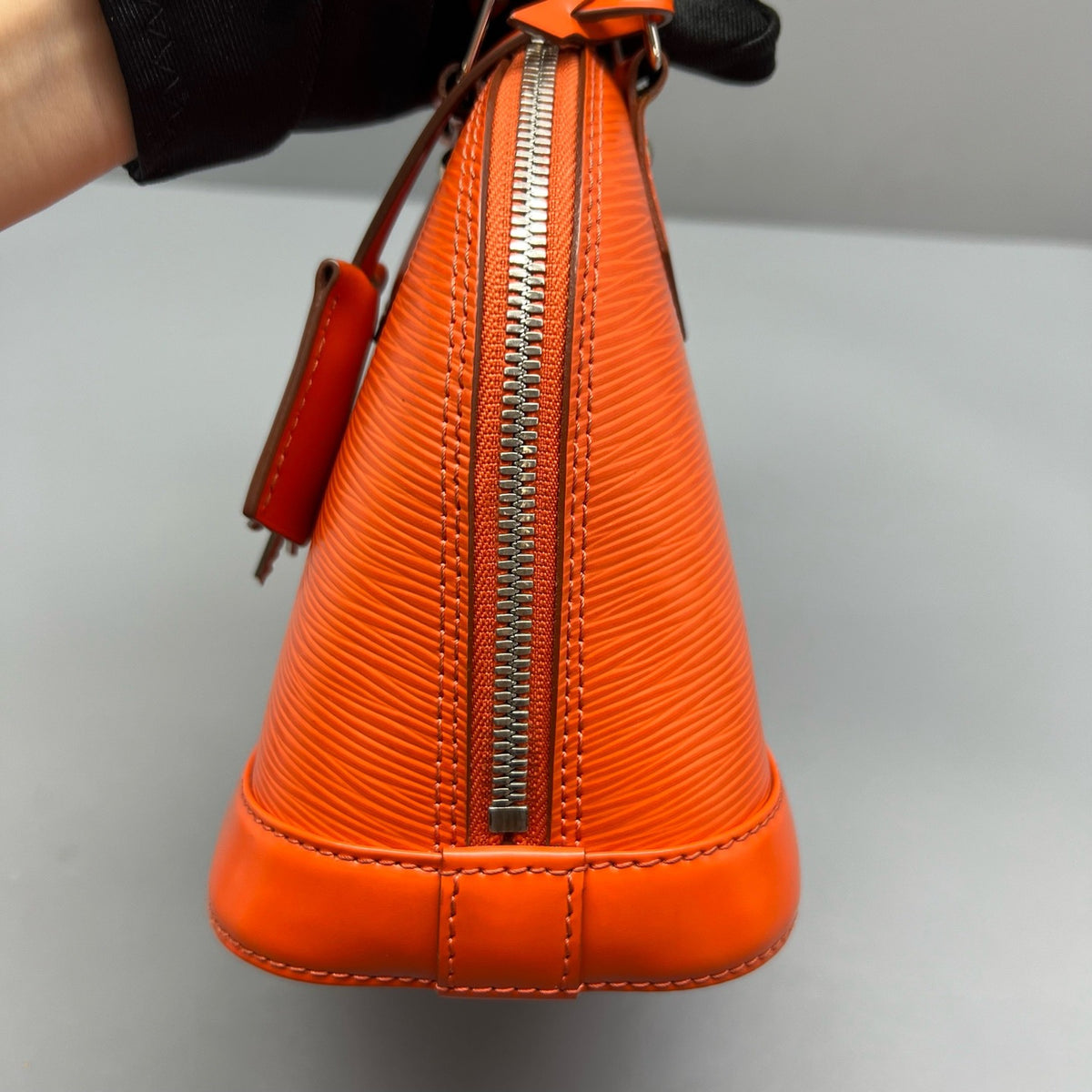 Louis Vuitton - Alma BB - Leather - Orange - (small)
