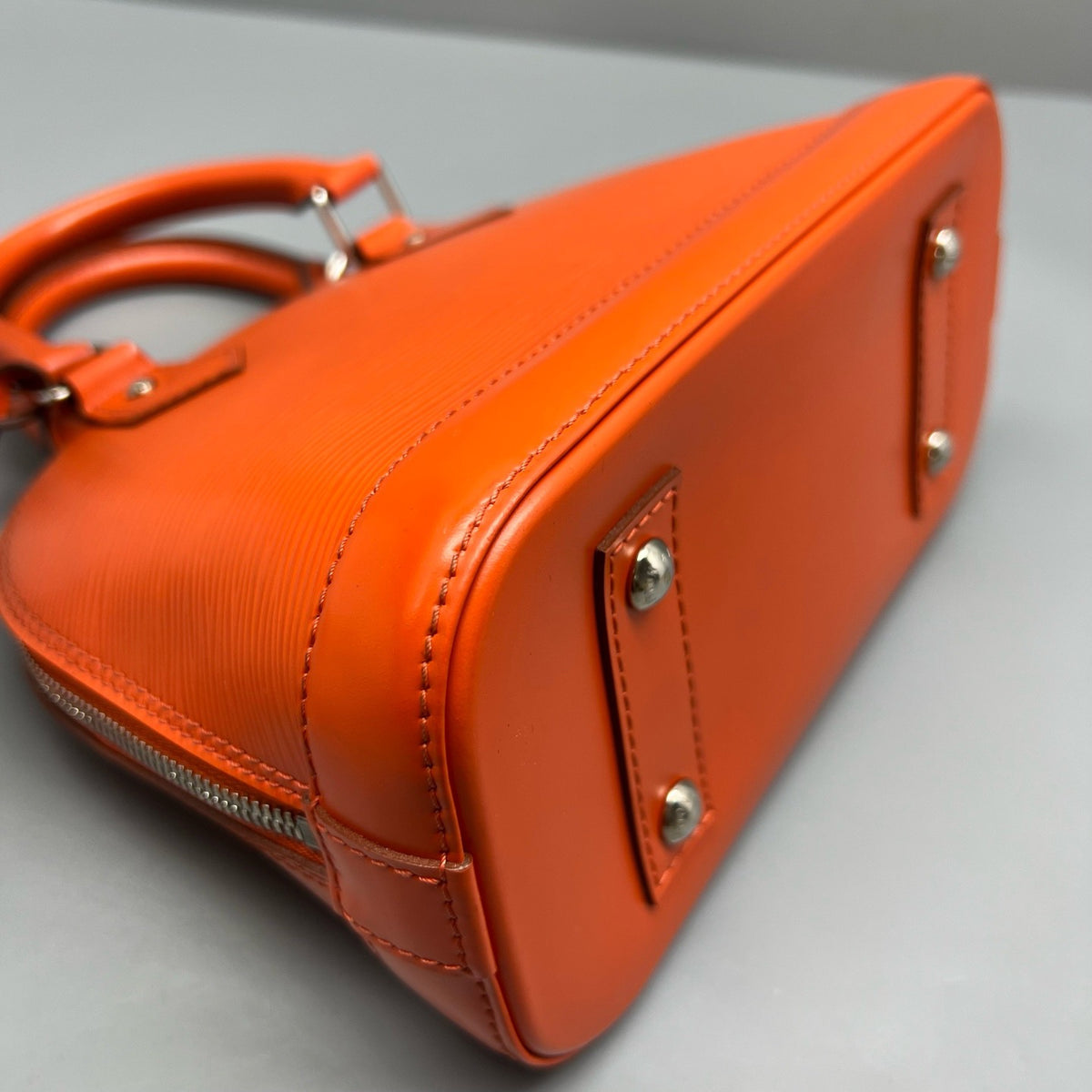 Louis Vuitton - Alma BB - Leather - Orange - (small)