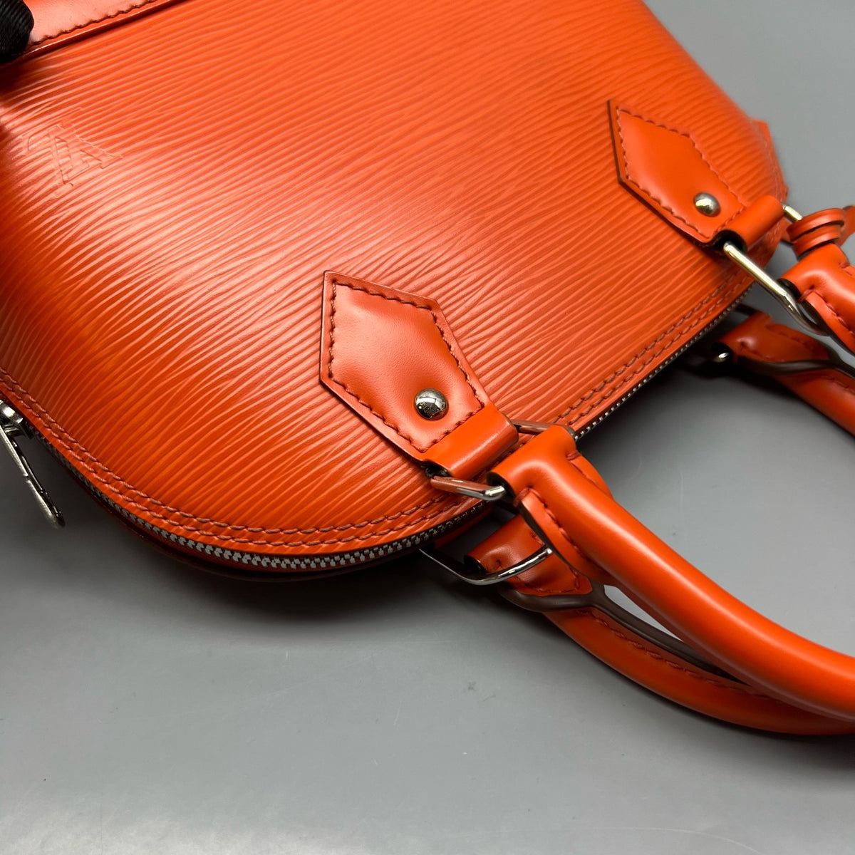 Louis Vuitton - Alma BB - Leather - Orange - (small)