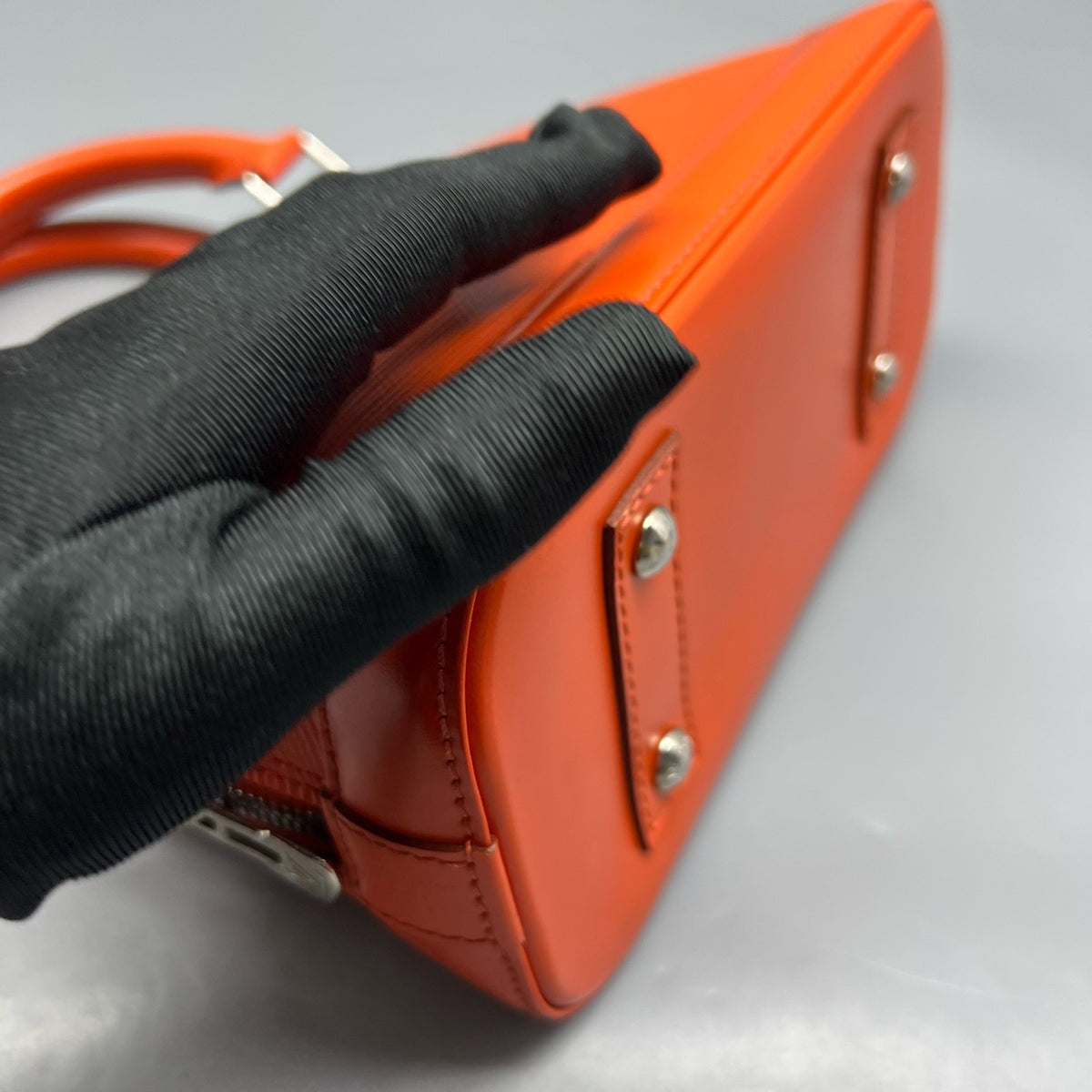 Louis Vuitton - Alma BB - Leather - Orange - (small)
