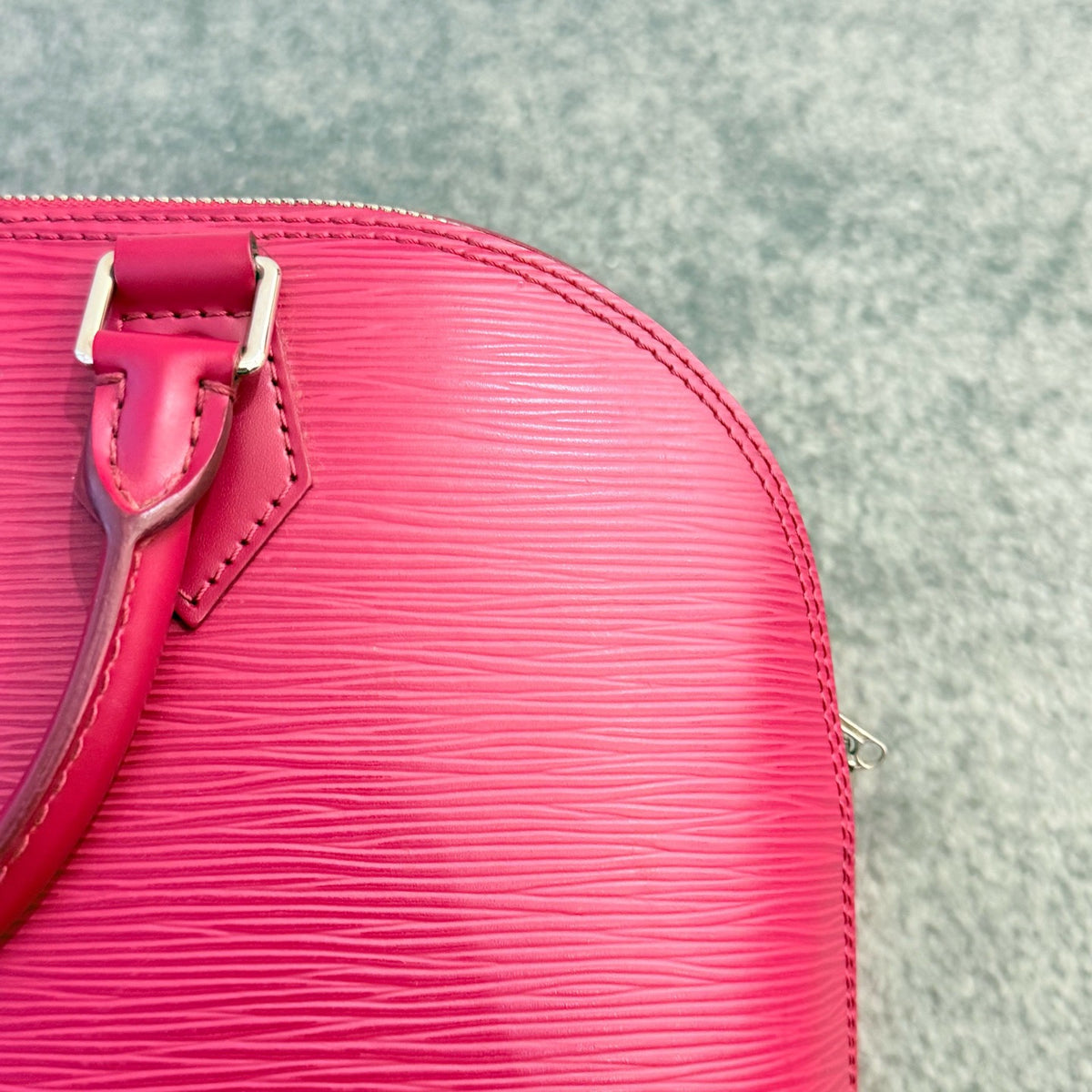 Louis Vuitton - Alma BB - Leather - Pink - (medium)