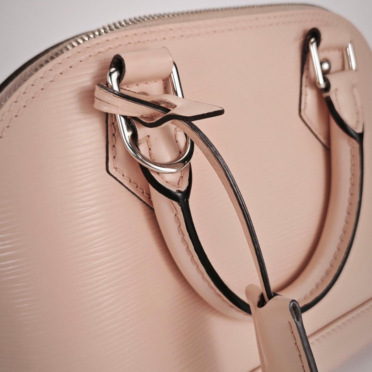 Louis Vuitton - Alma BB - Leather - Pink - (small)