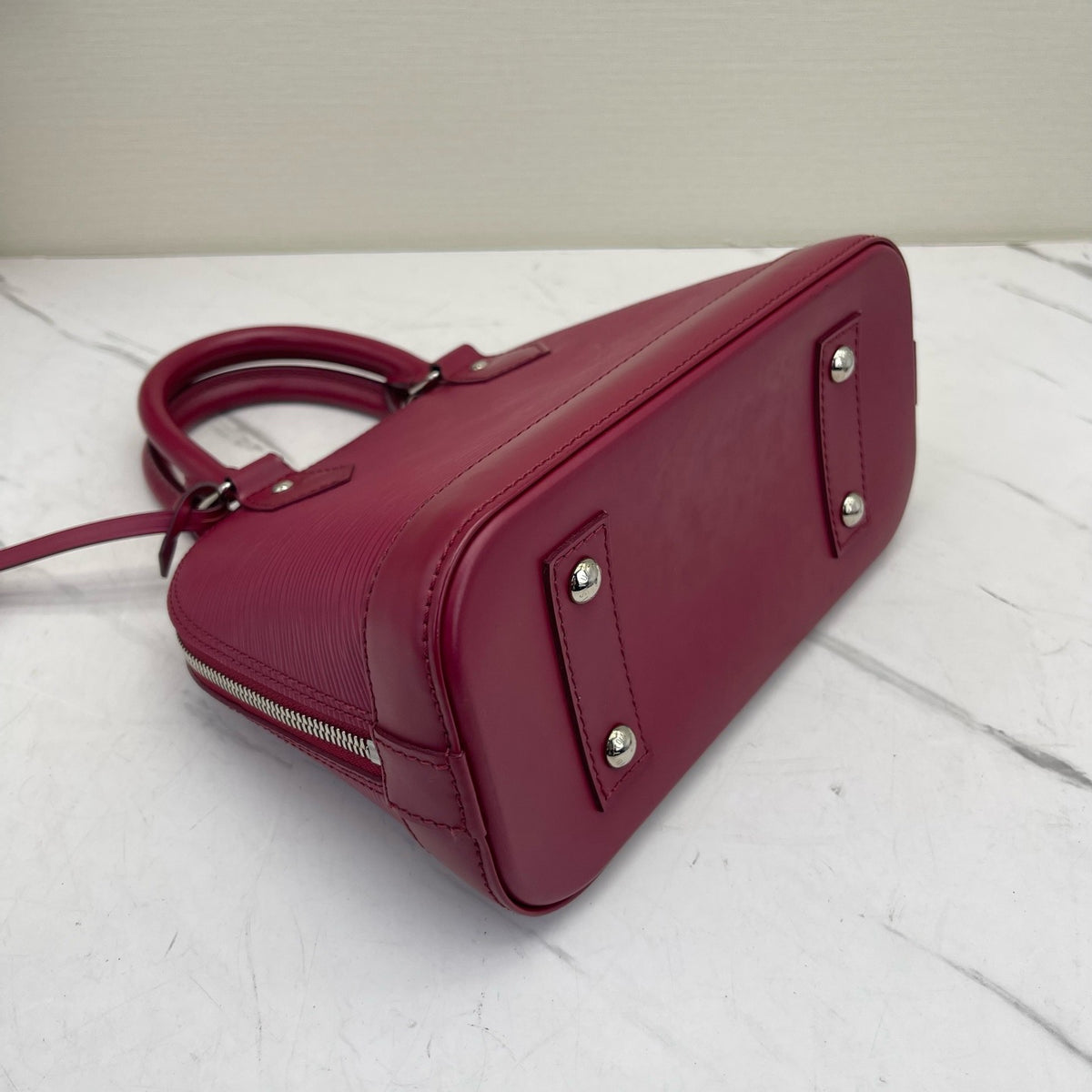 Louis Vuitton - Alma BB - Leather - Pink - (small)