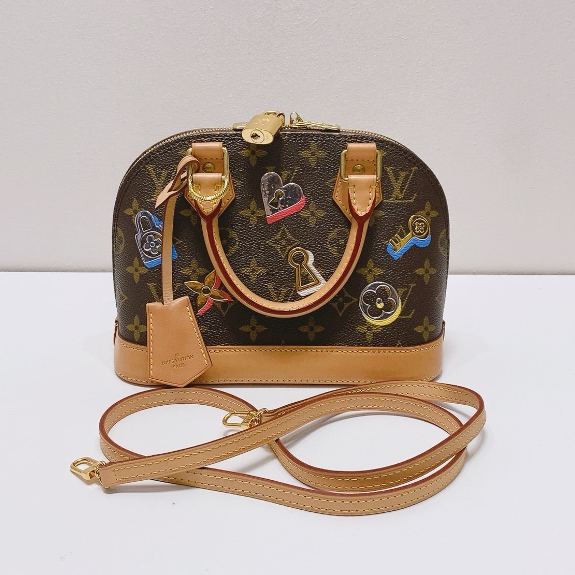 Louis Vuitton - Alma BB Love Lock - Leather - Brown - (mini)