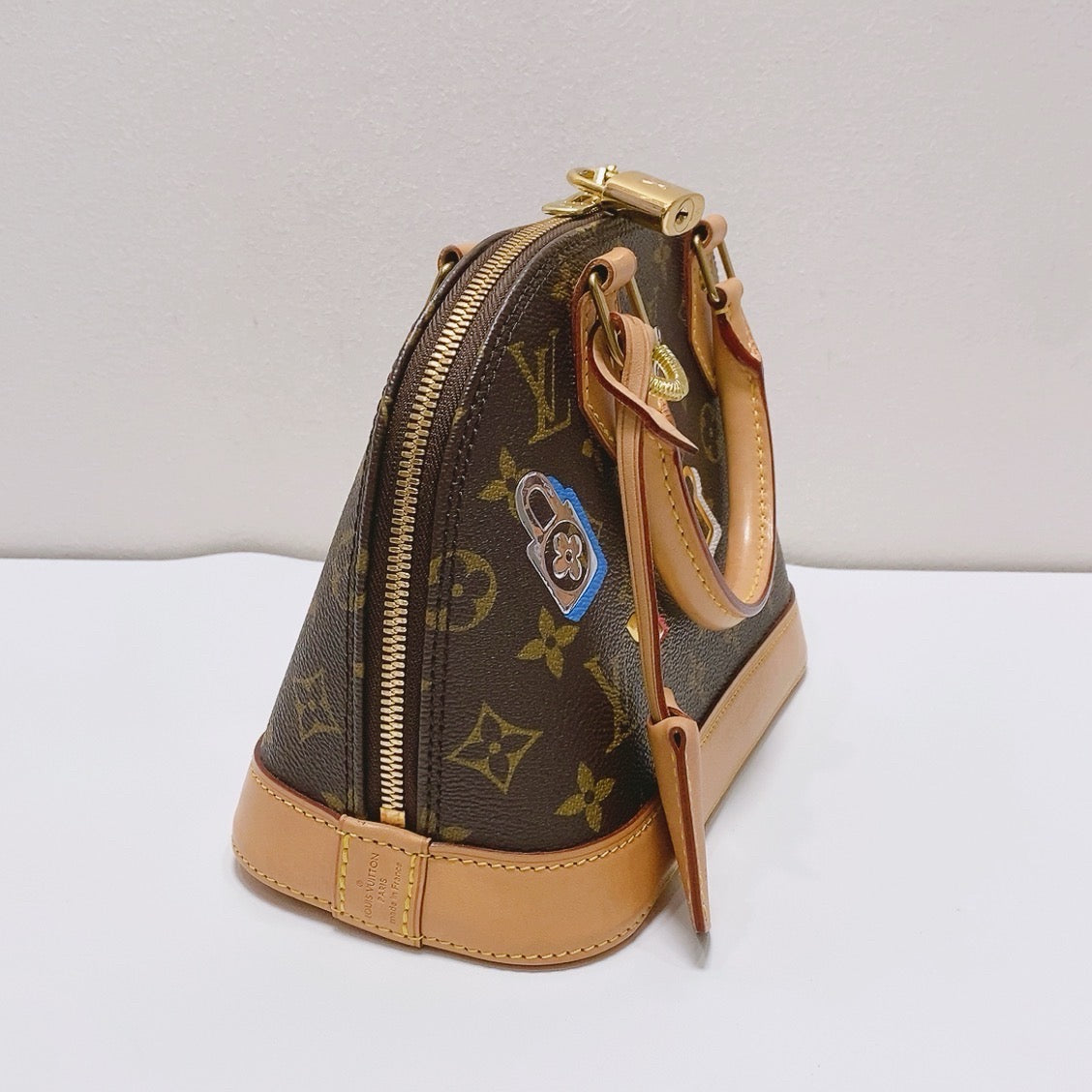 Louis Vuitton - Alma BB Love Lock - Leather - Brown - (mini)