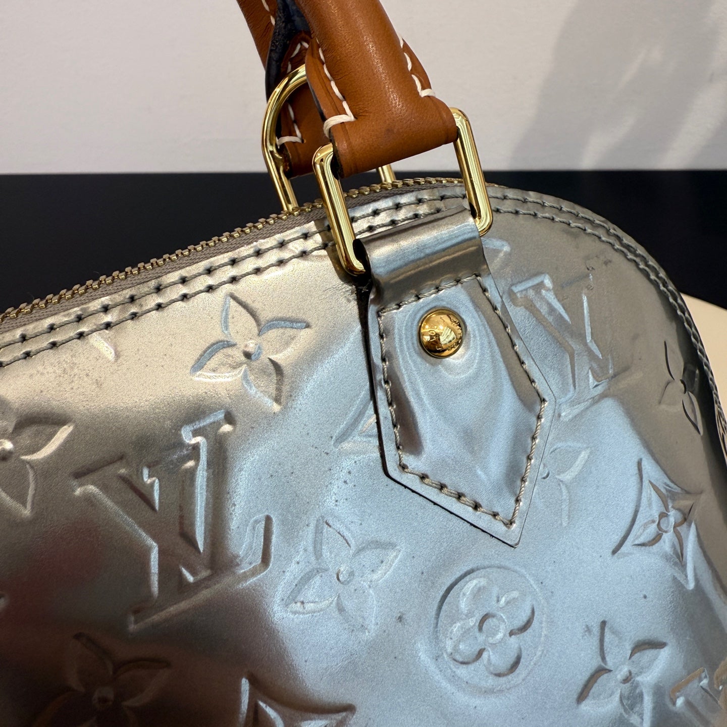 Louis Vuitton - Alma BB - Patent leather and Vachetta leather - Silver - (Mini)