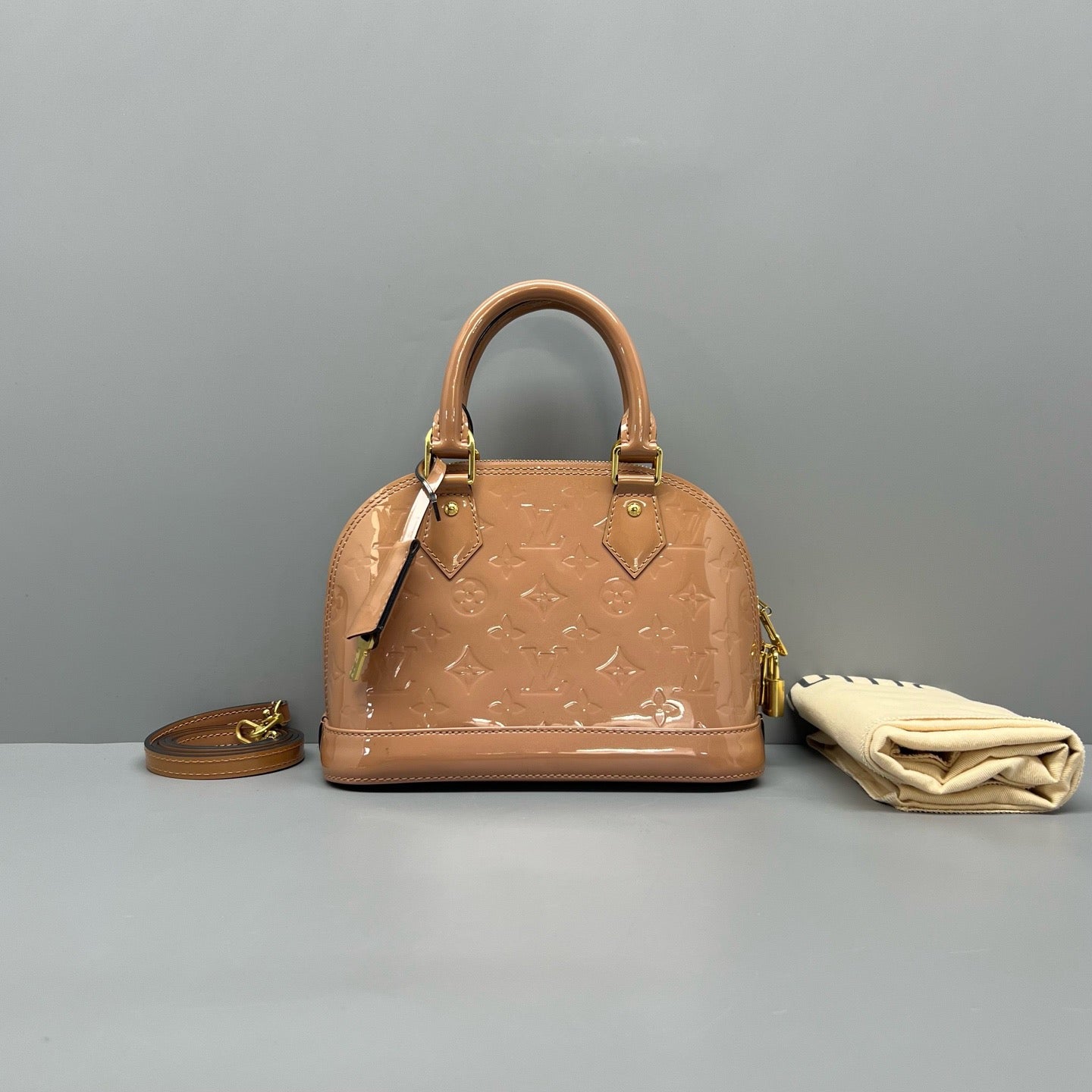 Louis Vuitton - Alma BB - Patent leather - Beige - (mini)