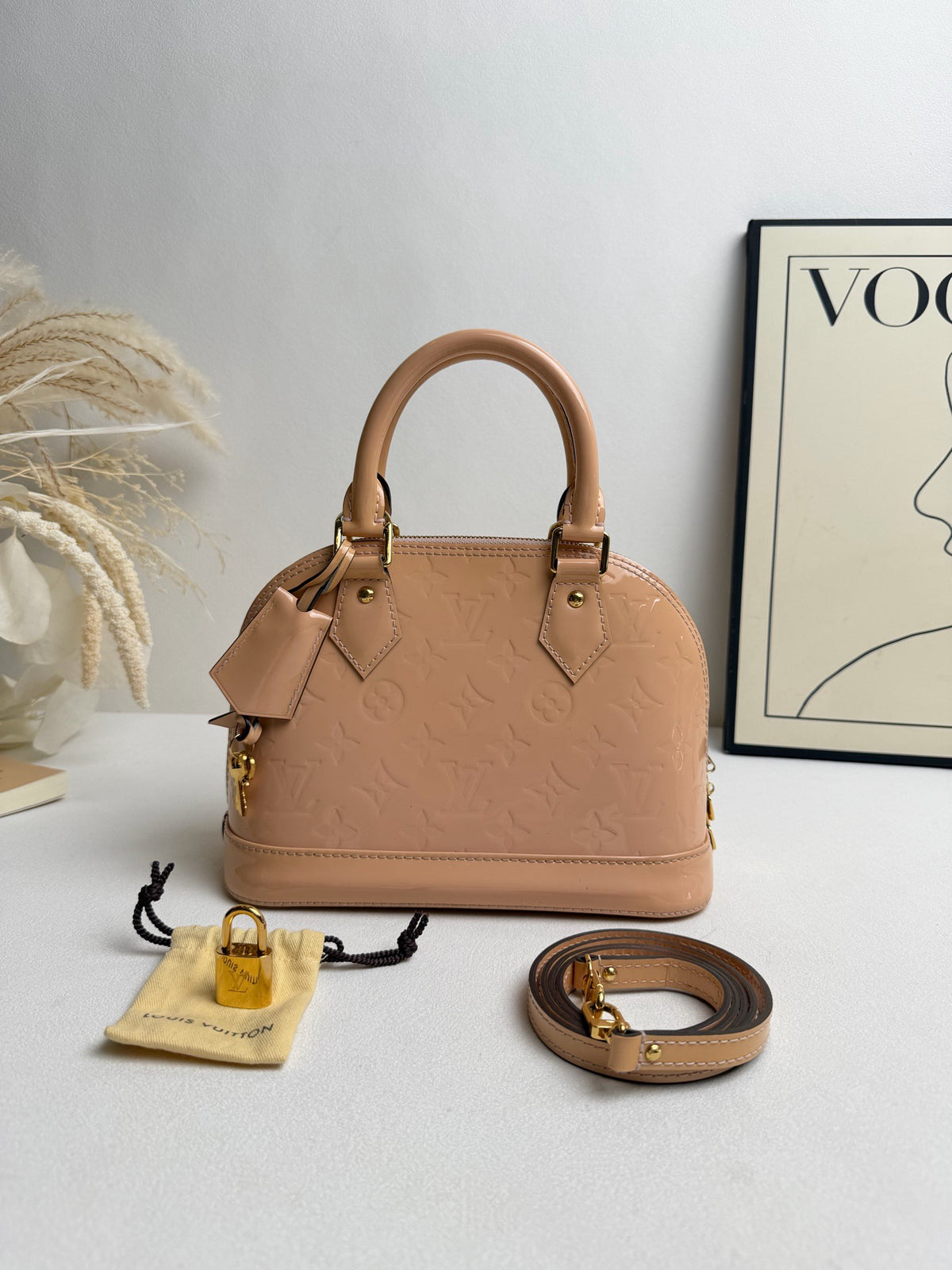 Louis Vuitton - Alma BB - Patent leather - Beige - (mini)