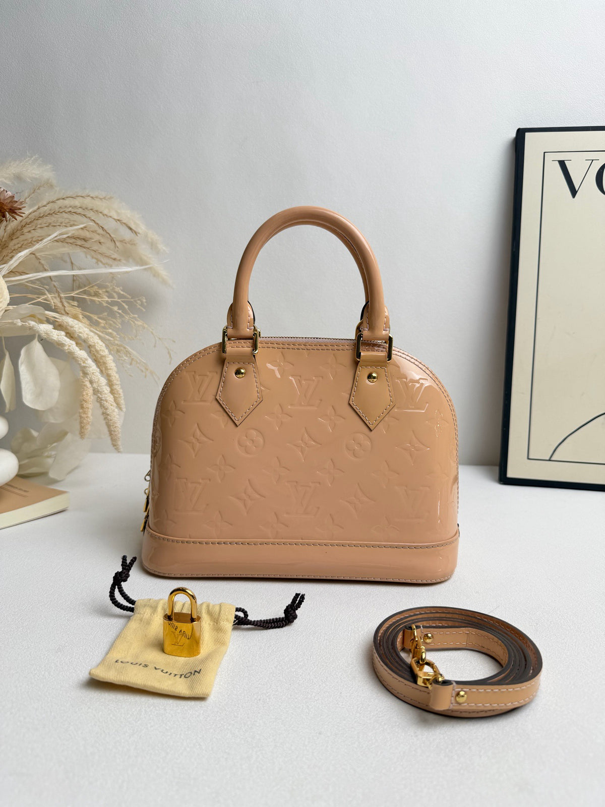 Louis Vuitton - Alma BB - Patent leather - Beige - (mini)
