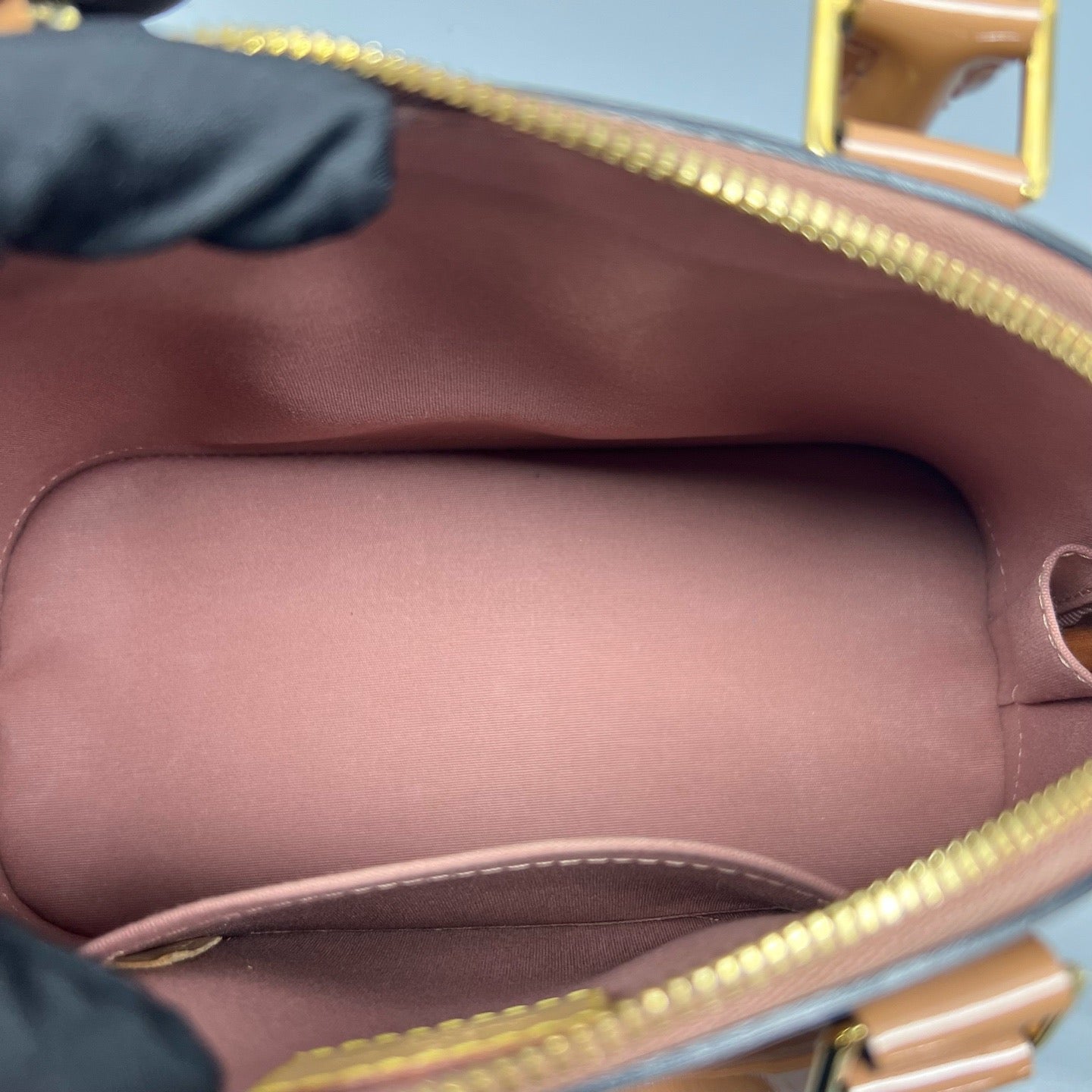 Louis Vuitton - Alma BB - Patent leather - Beige - (mini)