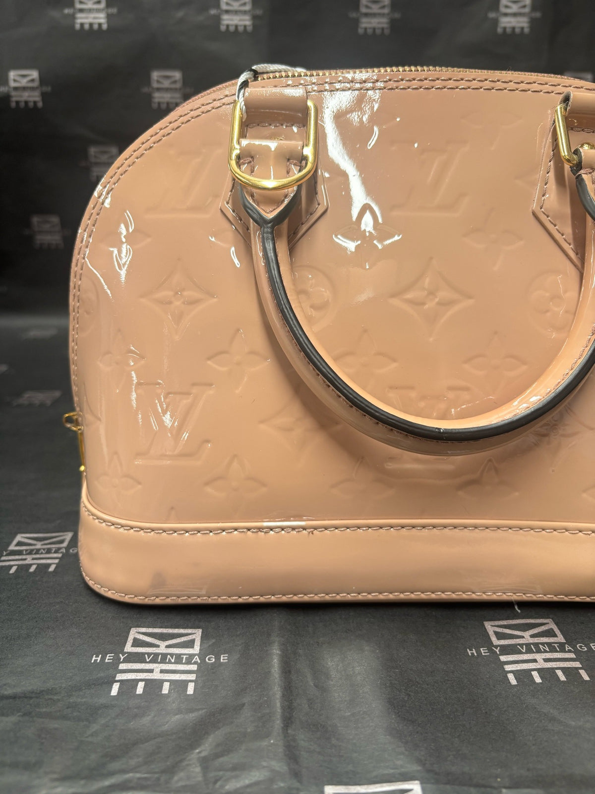 Louis Vuitton - Alma BB - Patent leather - Beige - (mini)