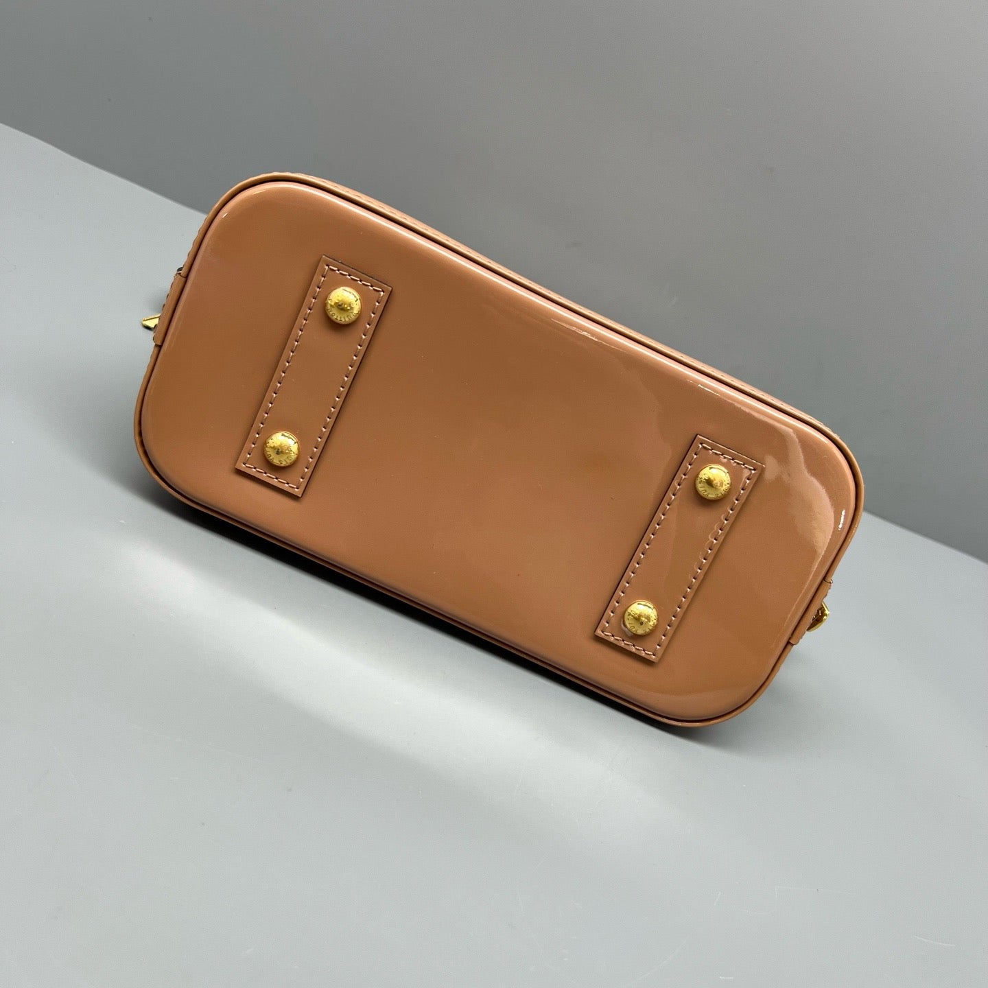 Louis Vuitton - Alma BB - Patent leather - Beige - (mini)