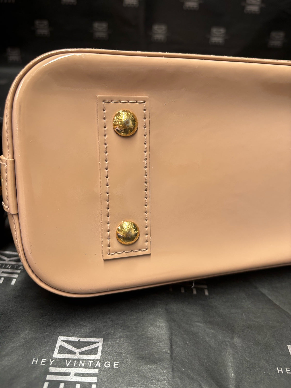Louis Vuitton - Alma BB - Patent leather - Beige - (mini)