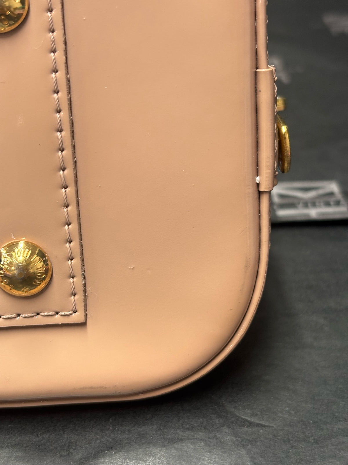 Louis Vuitton - Alma BB - Patent leather - Beige - (mini)