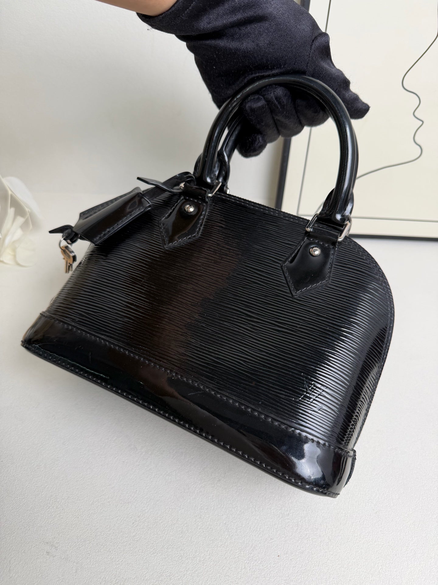Louis Vuitton - Alma BB - Patent leather - Black - (mini)