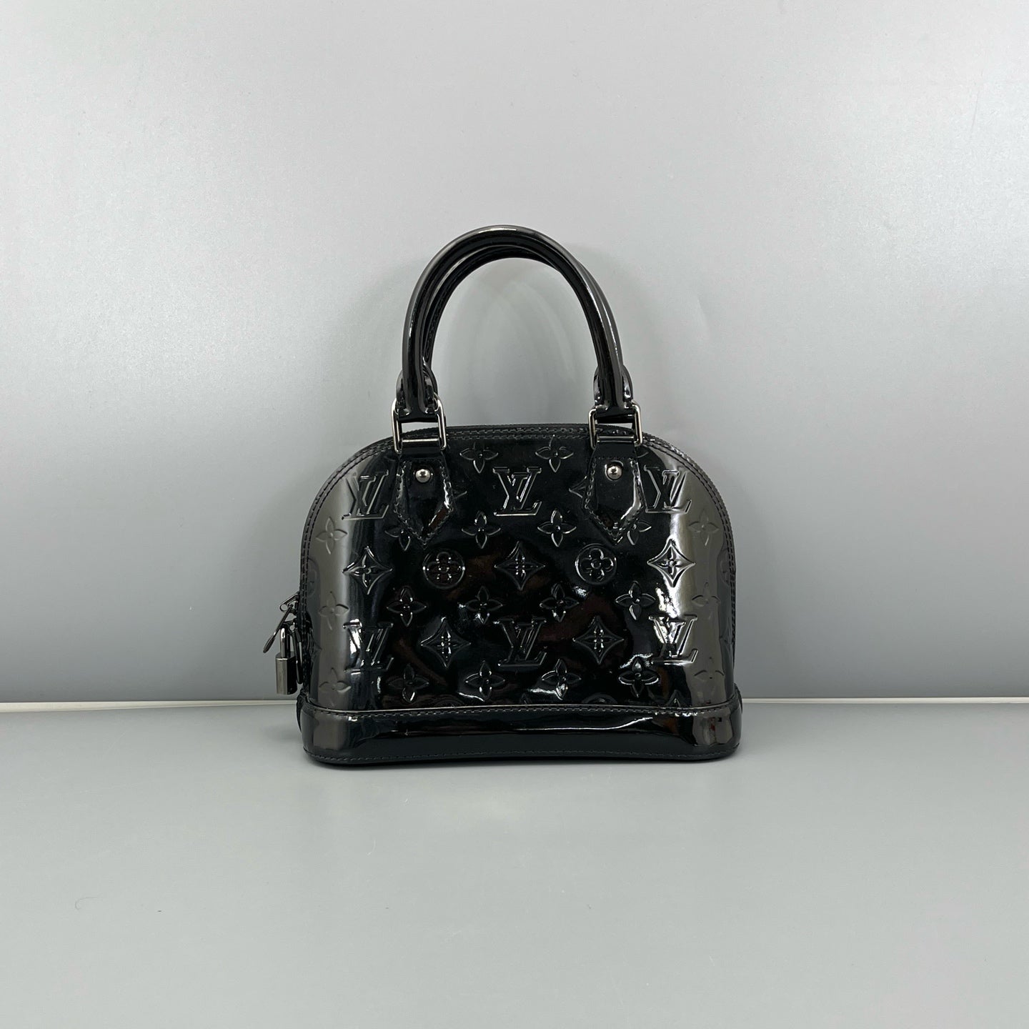 Louis Vuitton - Alma BB - Patent leather - Black - (mini)