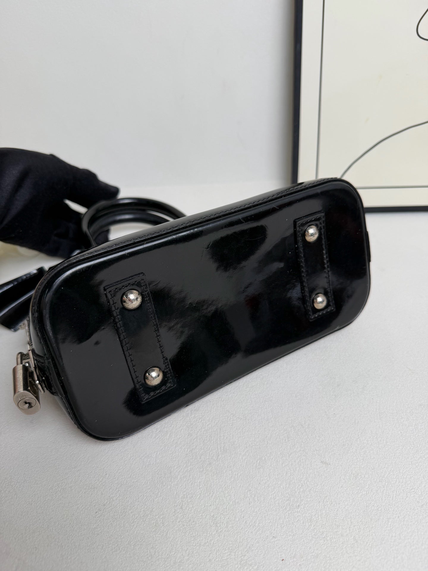 Louis Vuitton - Alma BB - Patent leather - Black - (mini)