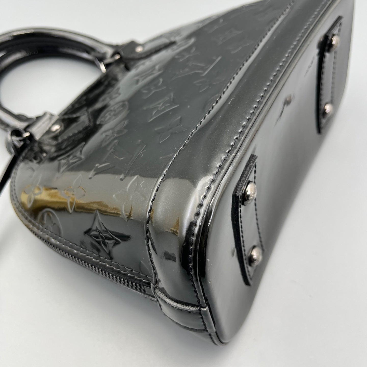 Louis Vuitton - Alma BB - Patent leather - Black - (mini)