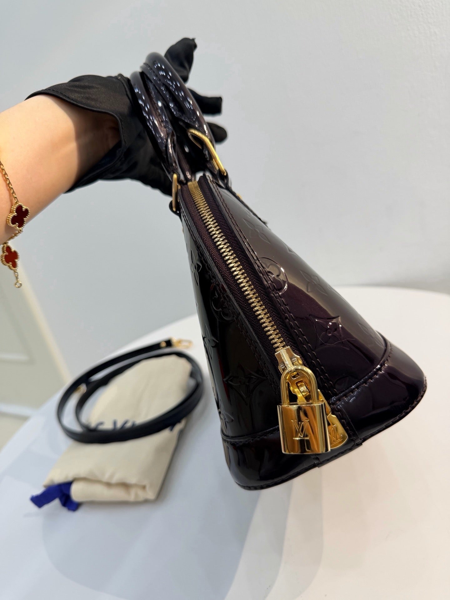 Louis Vuitton - Alma BB - Patent leather - Burgundy - (mini)
