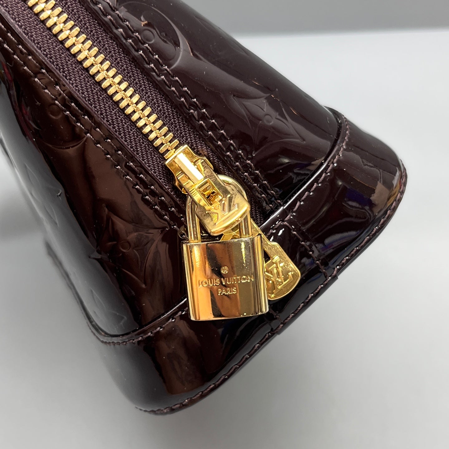 Louis Vuitton - Alma BB - Patent leather - Burgundy - (mini)