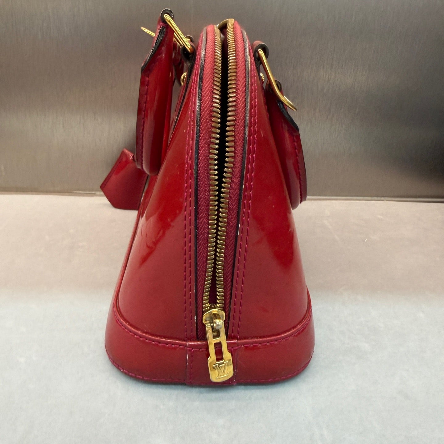 Louis Vuitton - Alma BB - Patent leather - Red - (mini)