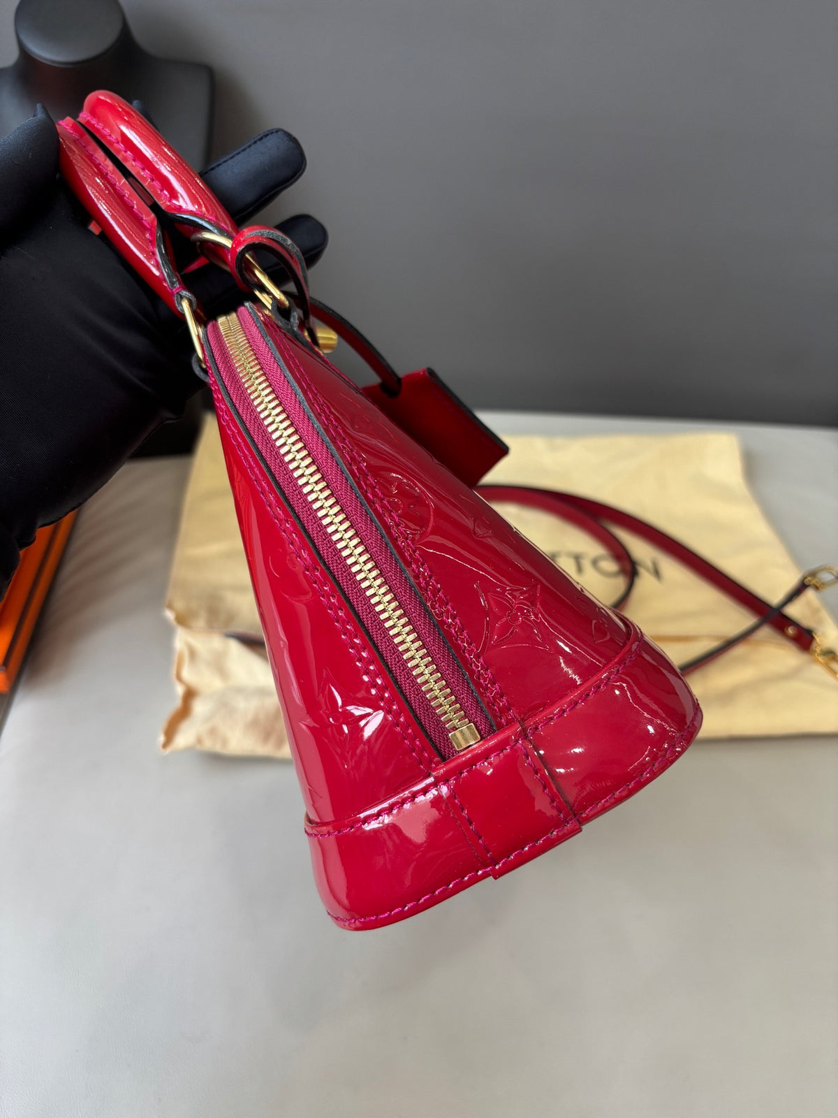 Louis Vuitton - Alma BB - Patent leather - Red - (small)