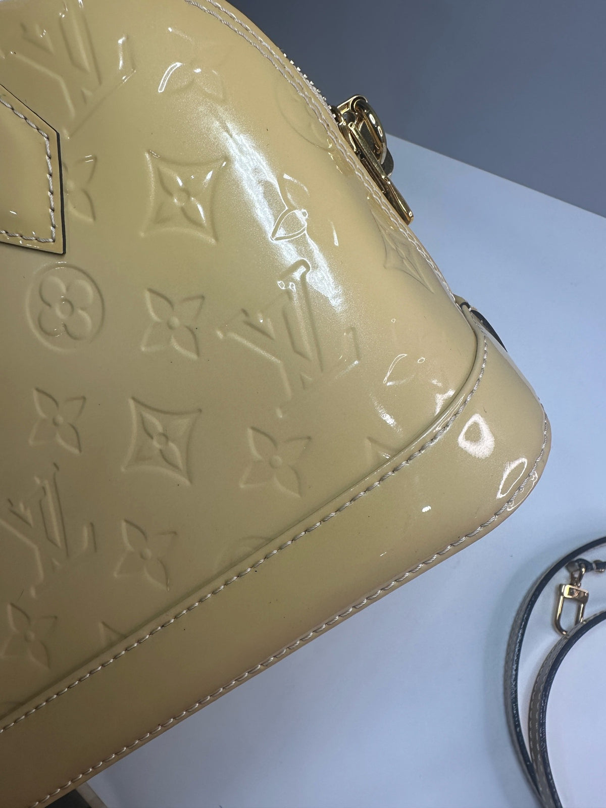 Louis Vuitton - Alma BB - Patent leather - Yellow - (mini)