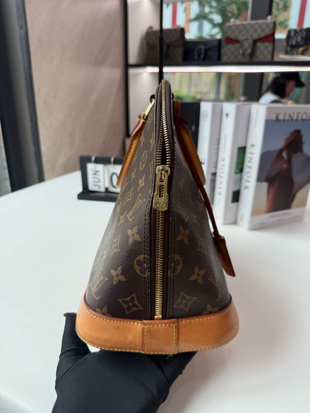 Louis Vuitton - Alma - Cloth - Brown - (large)