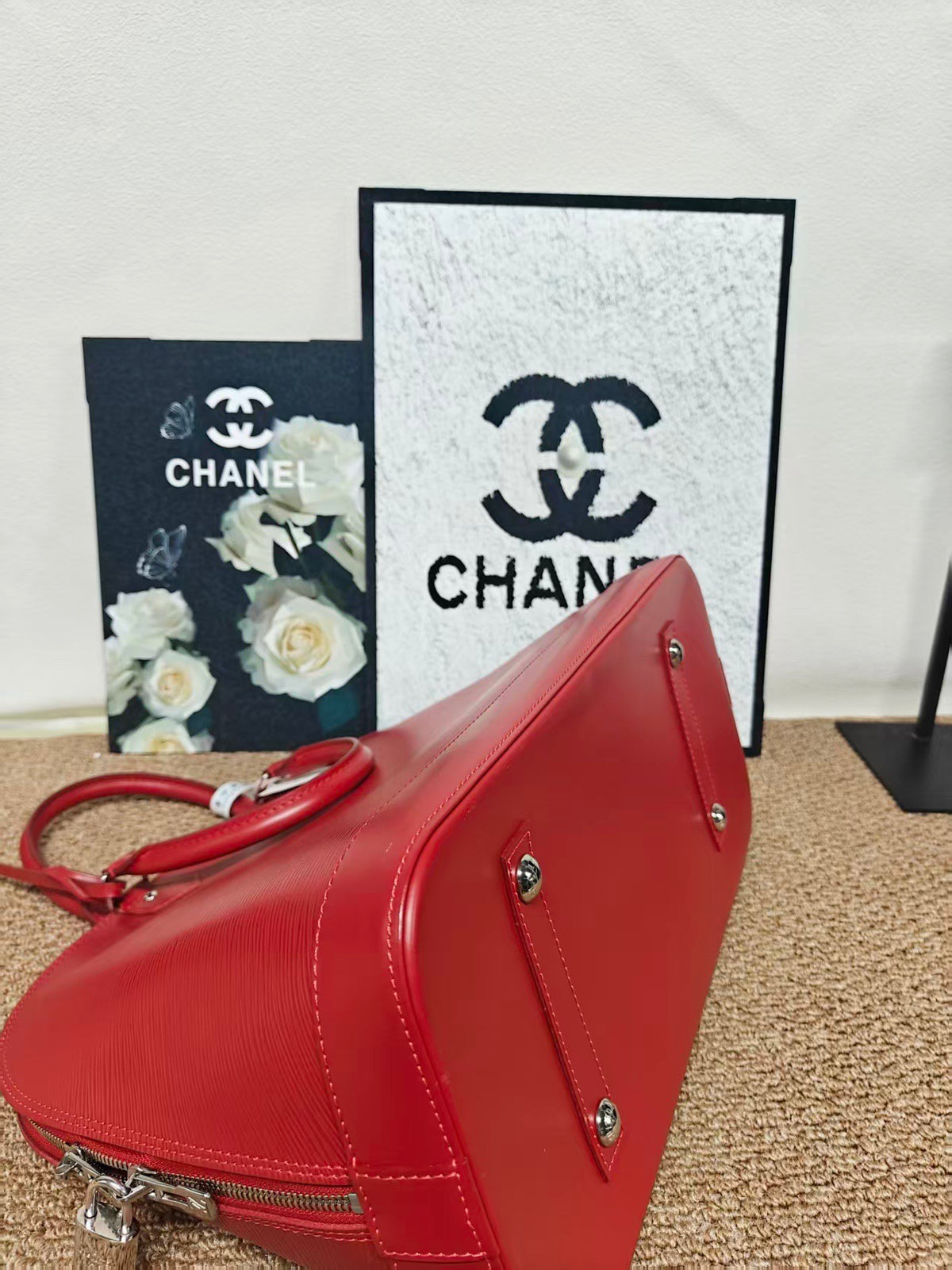 Louis Vuitton - Alma Large - Leather - Red - (large)
