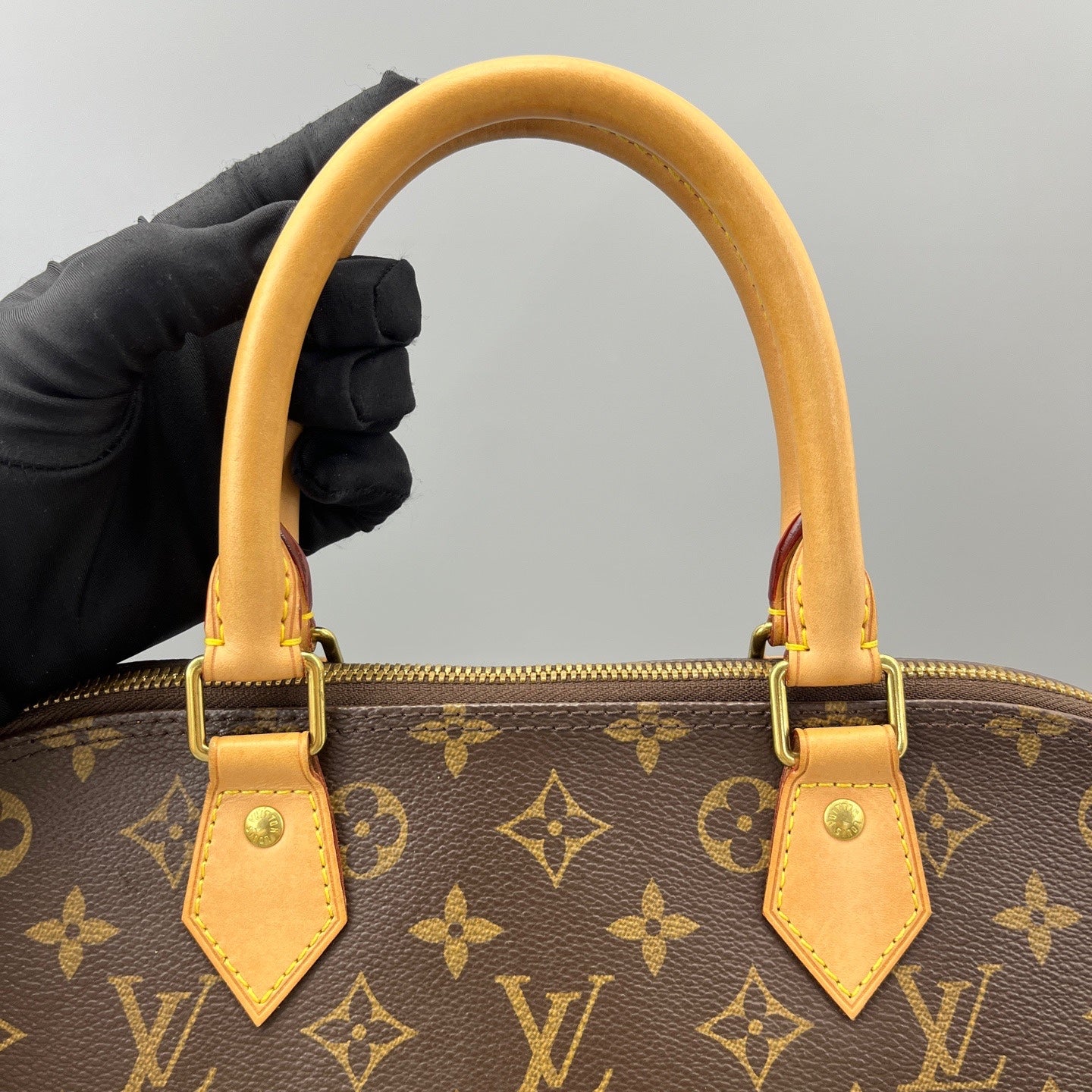 Louis Vuitton - Alma - Leather - Brown - (large)