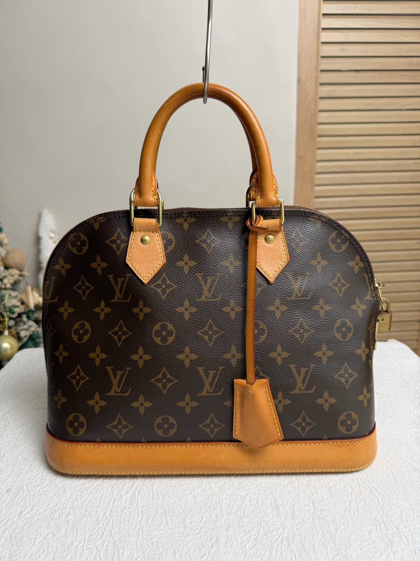 Louis Vuitton - Alma - Leather - Brown - (medium)