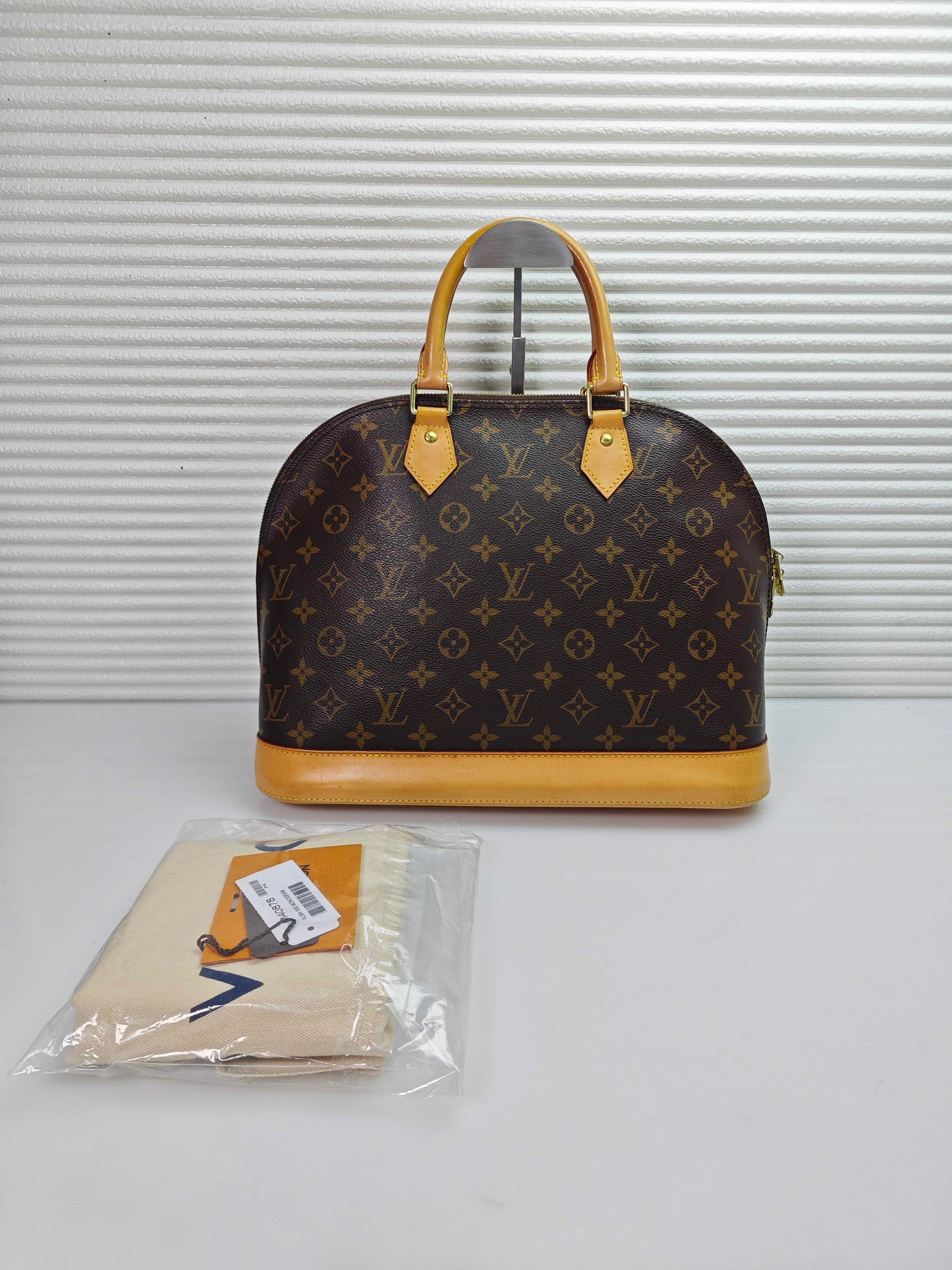 Louis Vuitton - Alma - Leather - Brown - (medium)