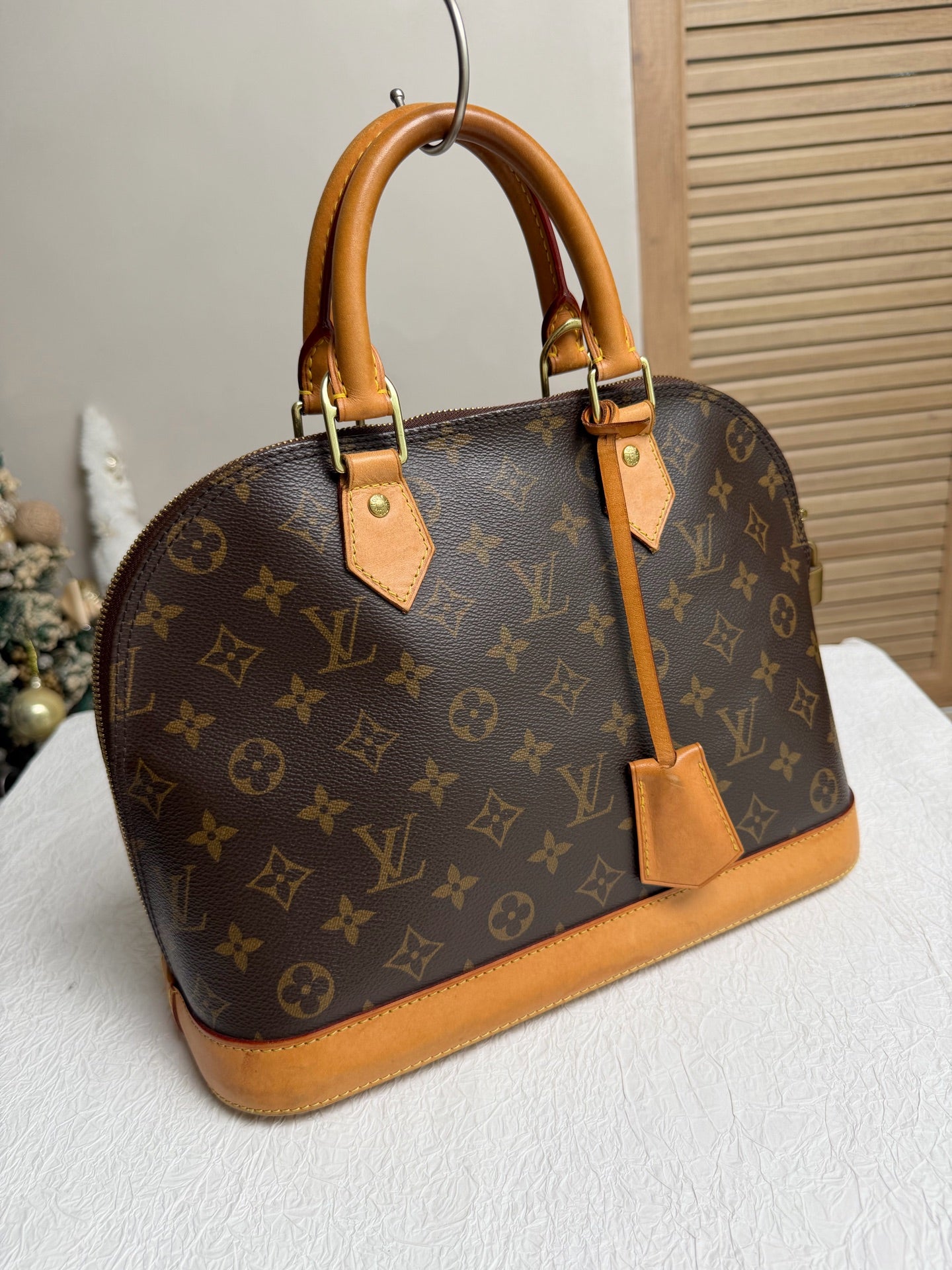 Louis Vuitton - Alma - Leather - Brown - (medium)