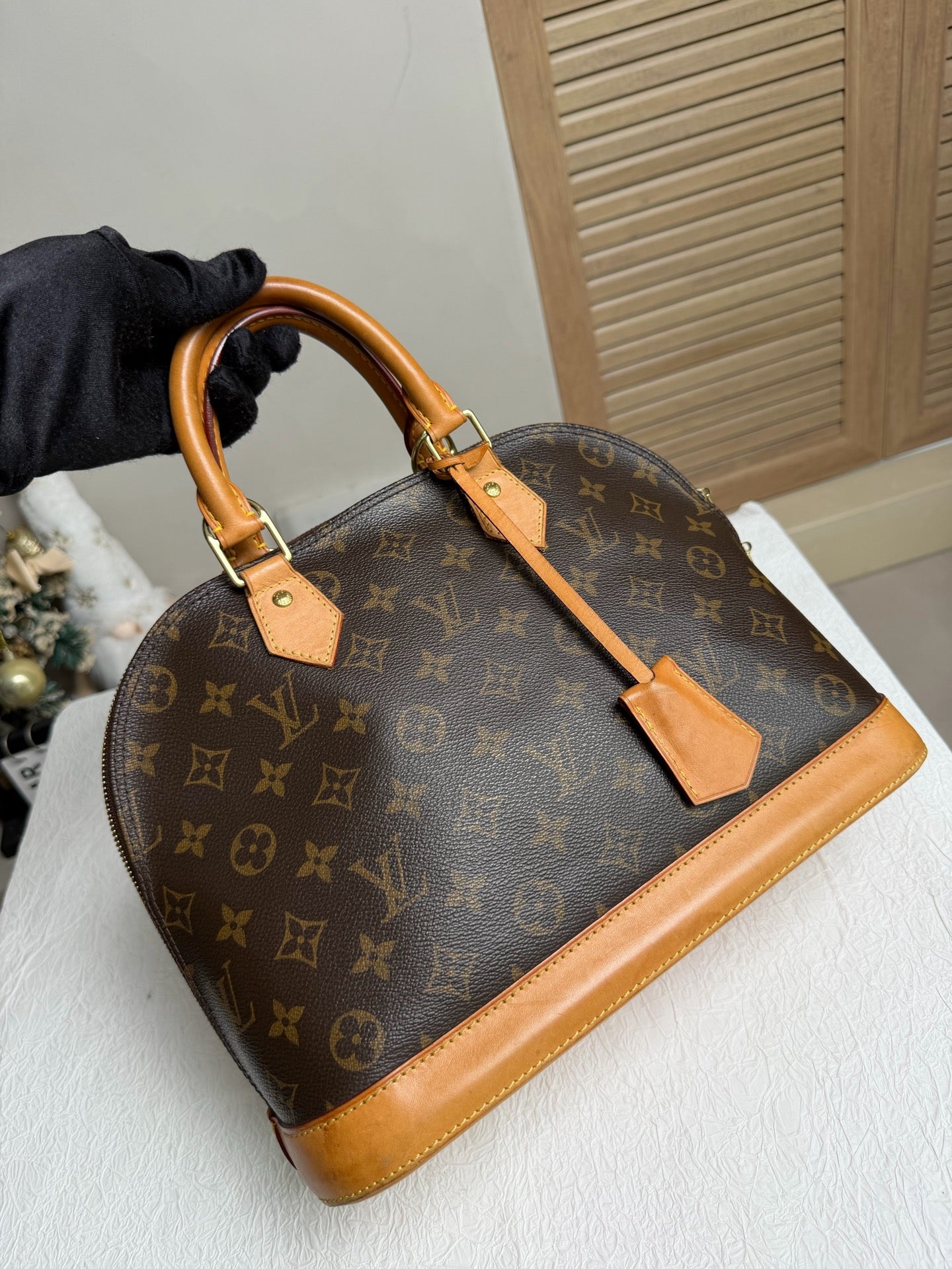 Louis Vuitton - Alma - Leather - Brown - (medium)