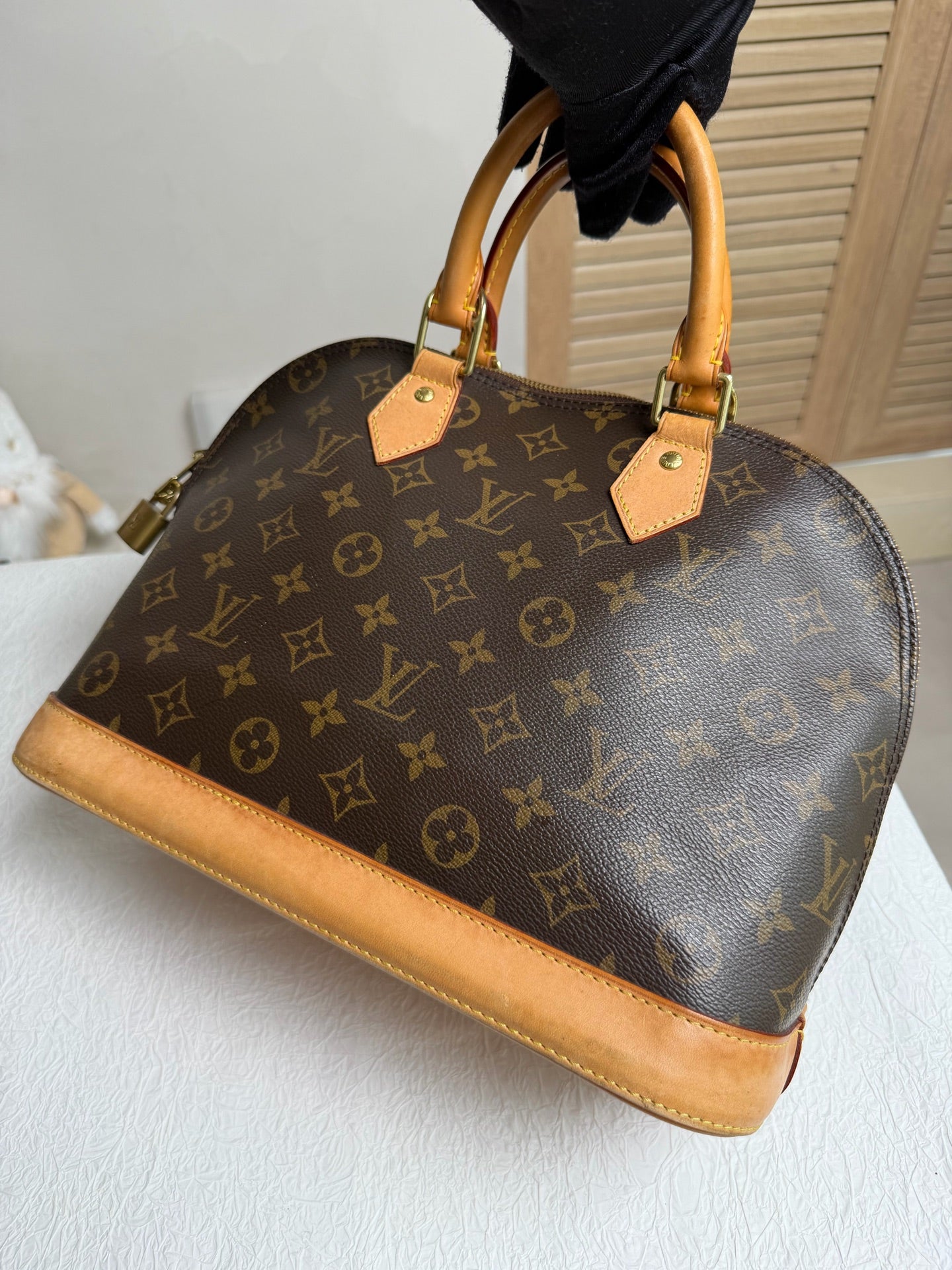 Louis Vuitton - Alma - Leather - Brown - (medium)