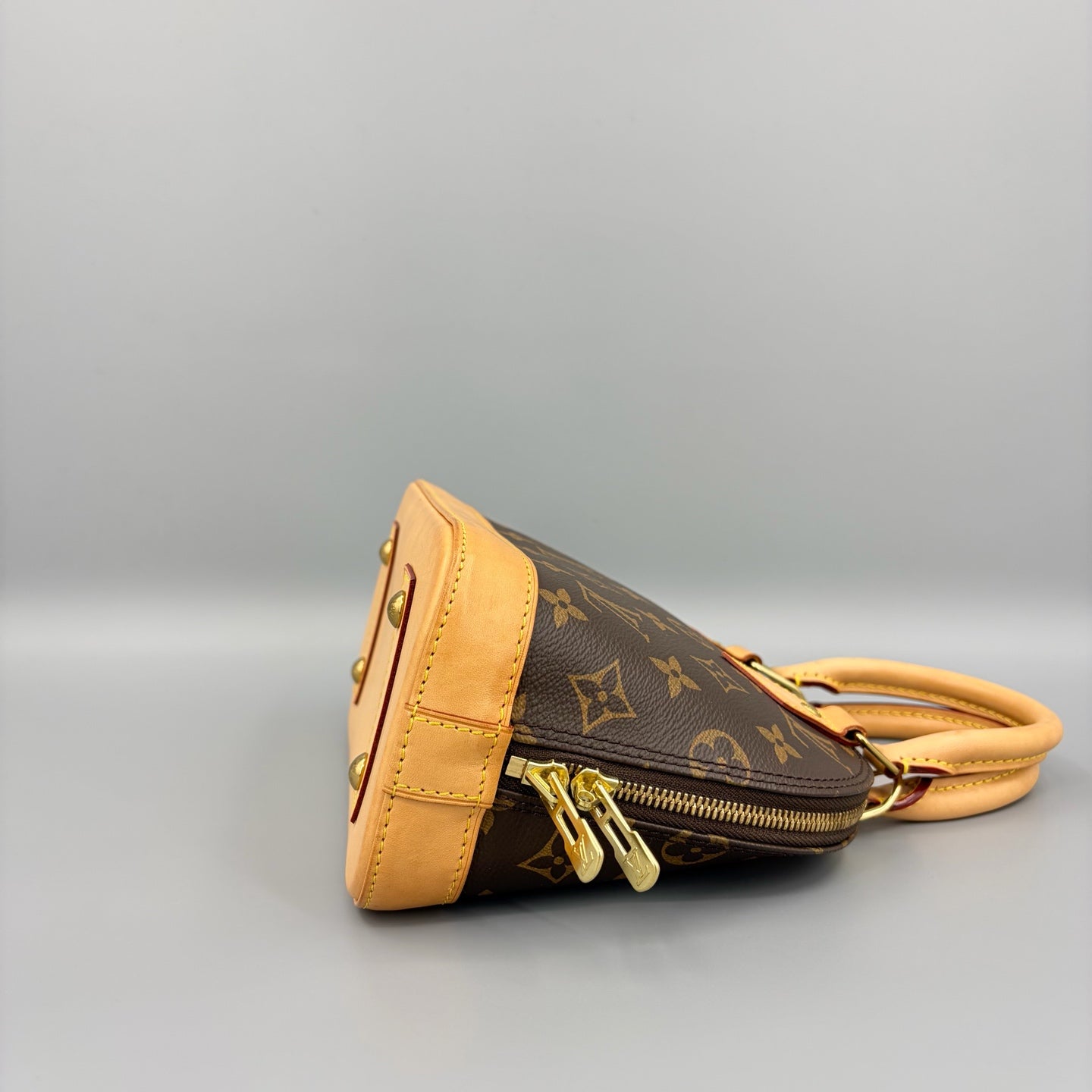 Louis Vuitton - Alma - Leather - Brown - (mini)
