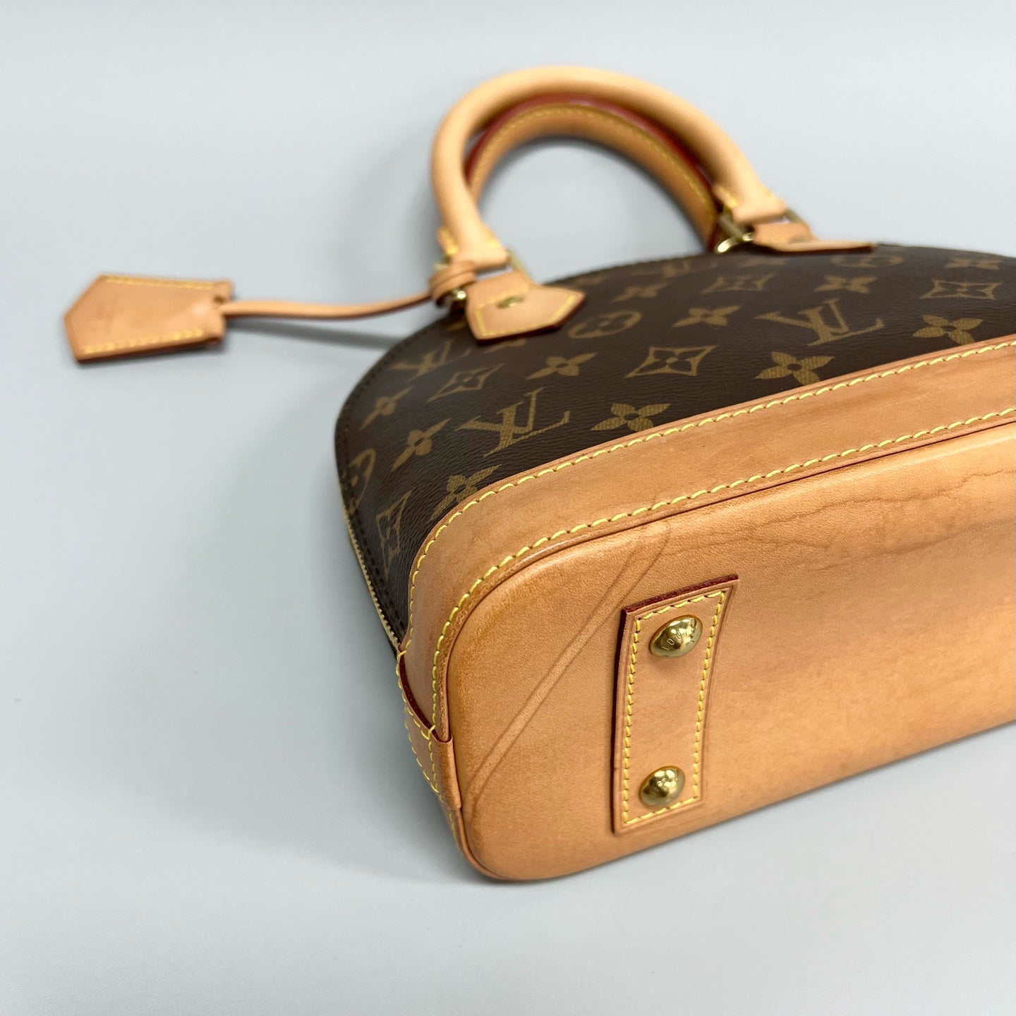 Louis Vuitton - Alma - Leather - Brown - (mini)