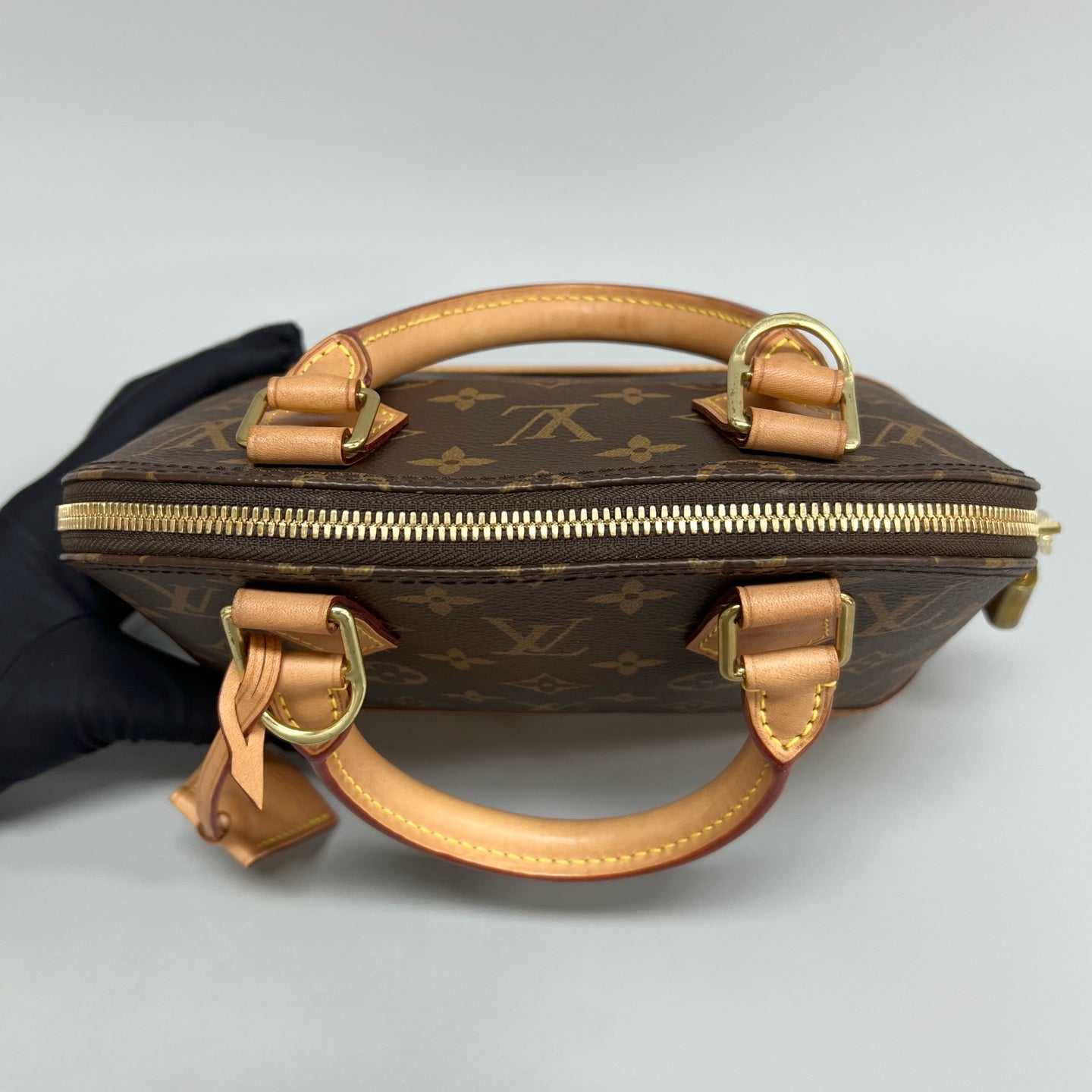 Louis Vuitton - Alma - Leather - Brown - (mini)