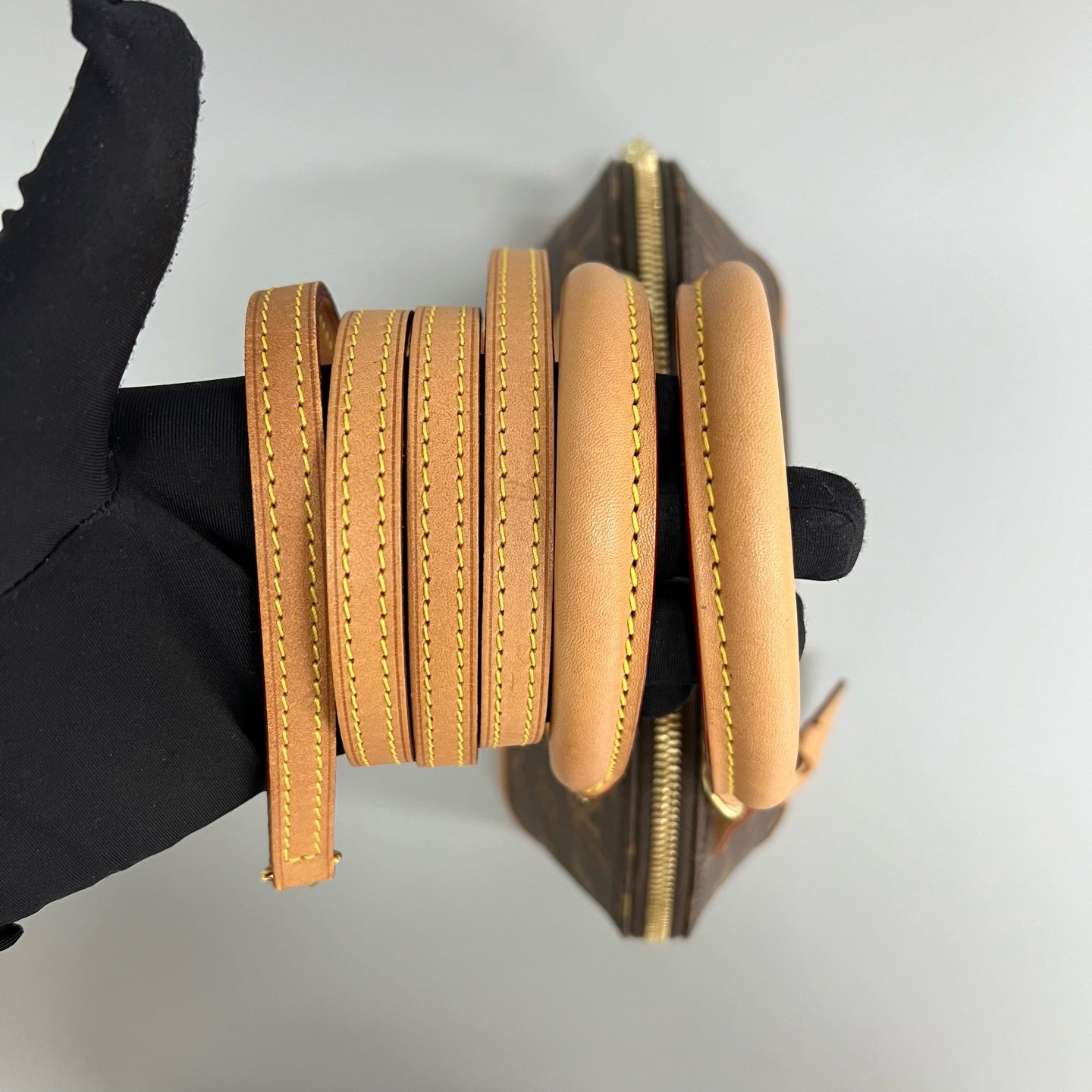 Louis Vuitton - Alma - Leather - Brown - (mini)